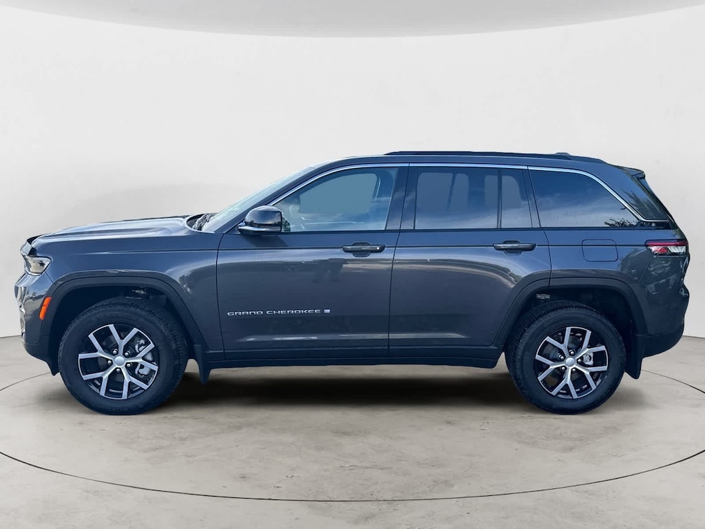 Used 2025 Jeep Grand Cherokee Limited SUV