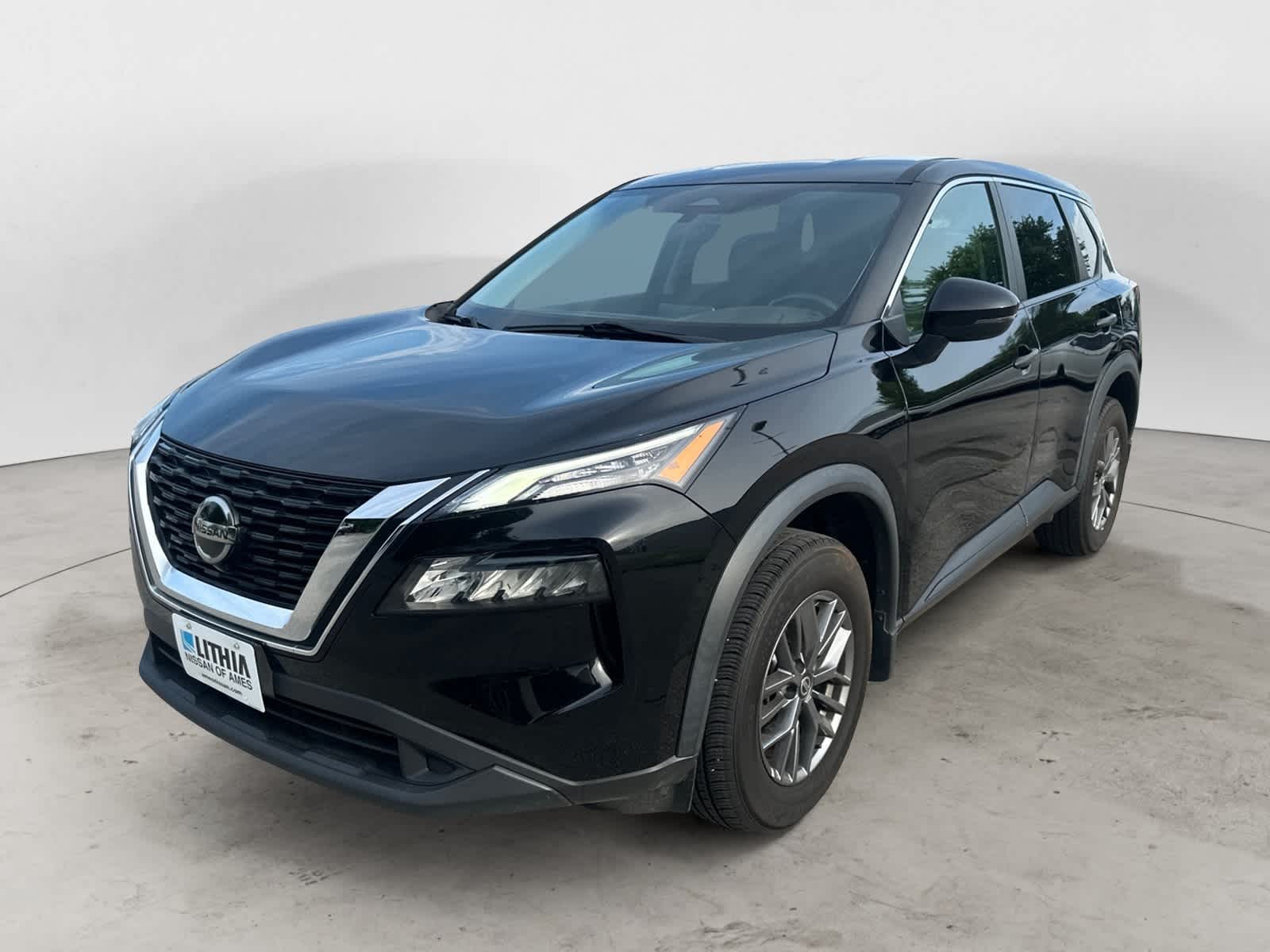 Thumbnail: 2021 Nissan Rogue - 1