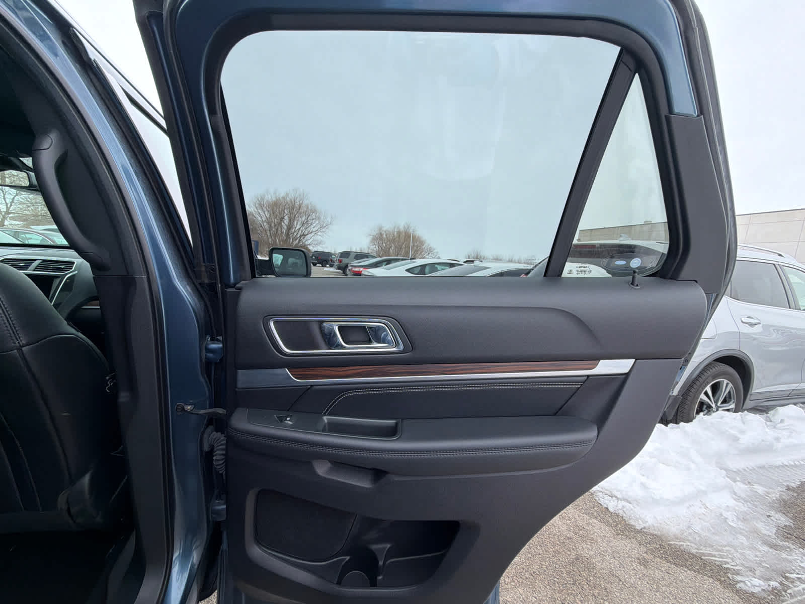 Thumbnail: 2018 Ford Explorer - 9