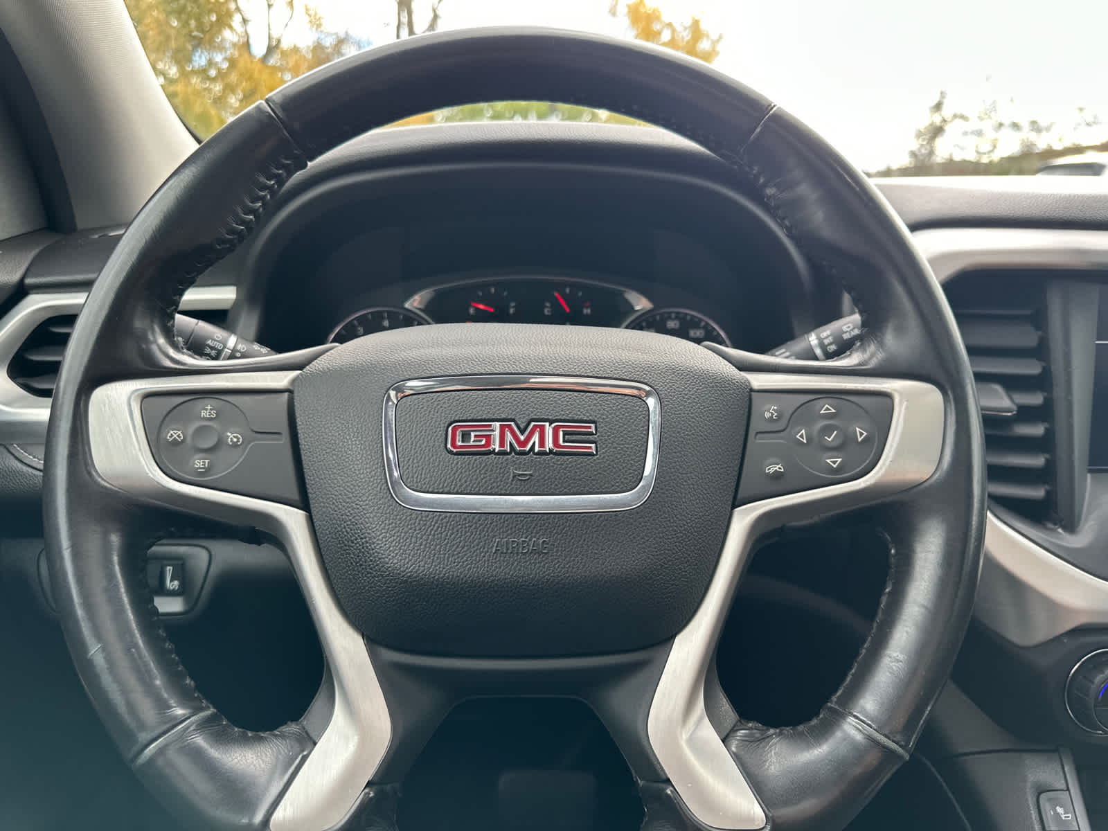 Thumbnail: 2019 GMC Acadia - 26