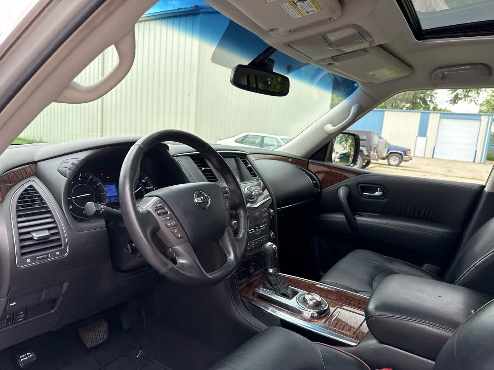 Thumbnail: 2017 Nissan Armada - 12