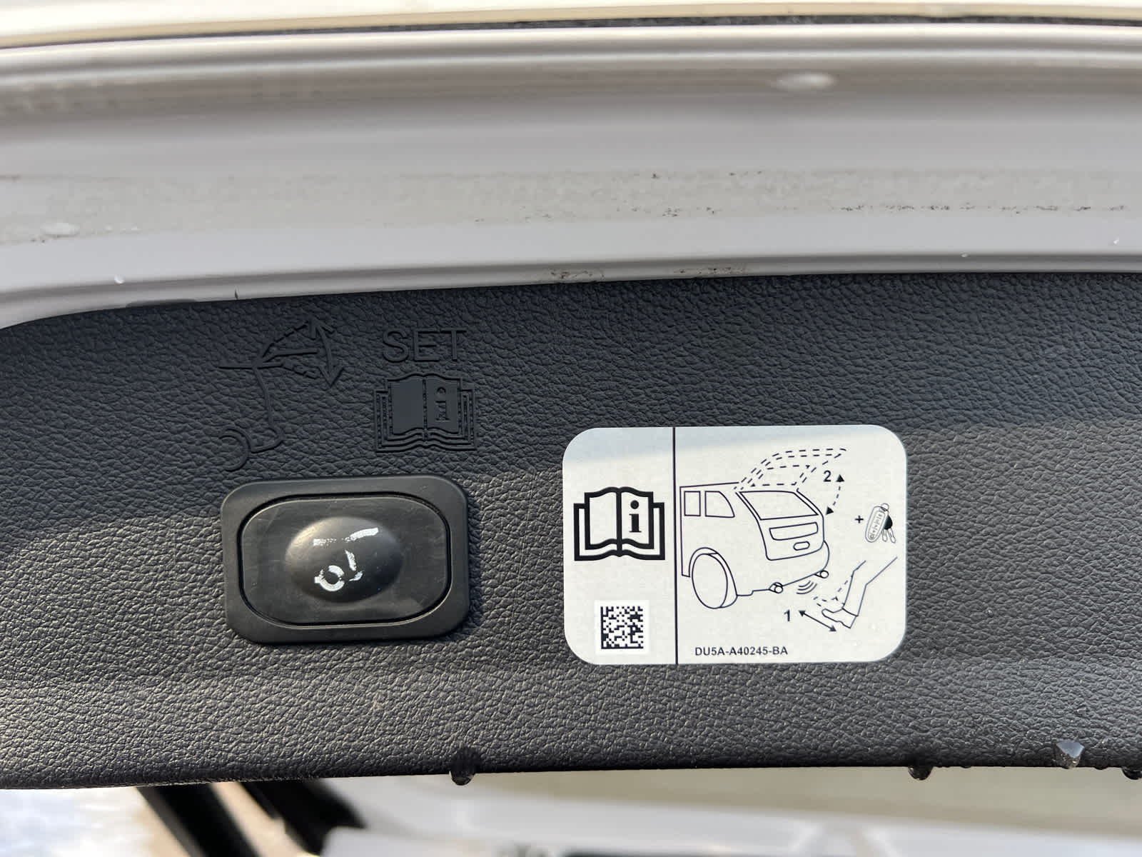 Thumbnail: 2017 Ford Escape - 13