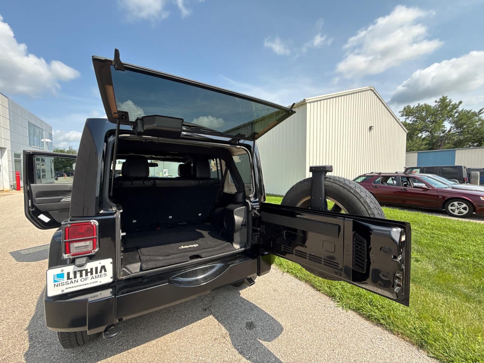 Thumbnail: 2013 Jeep Wrangler - 28