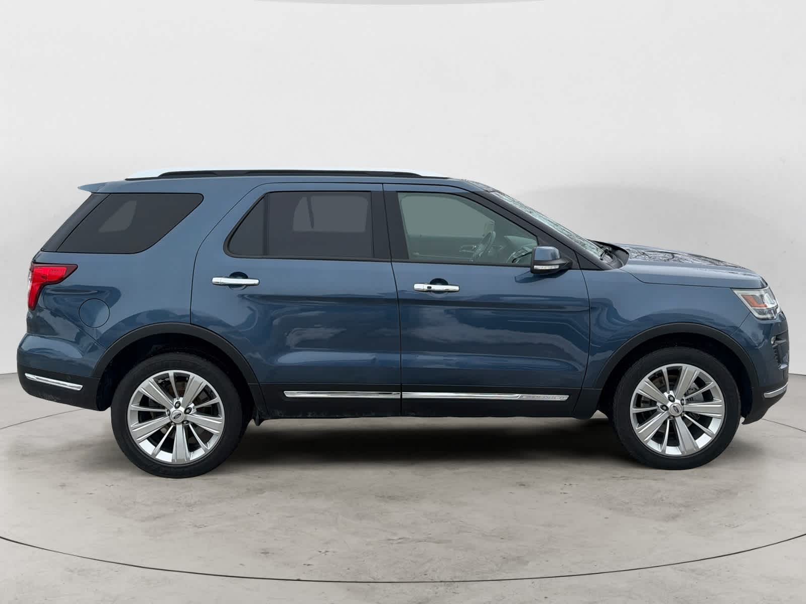Thumbnail: 2018 Ford Explorer - 5