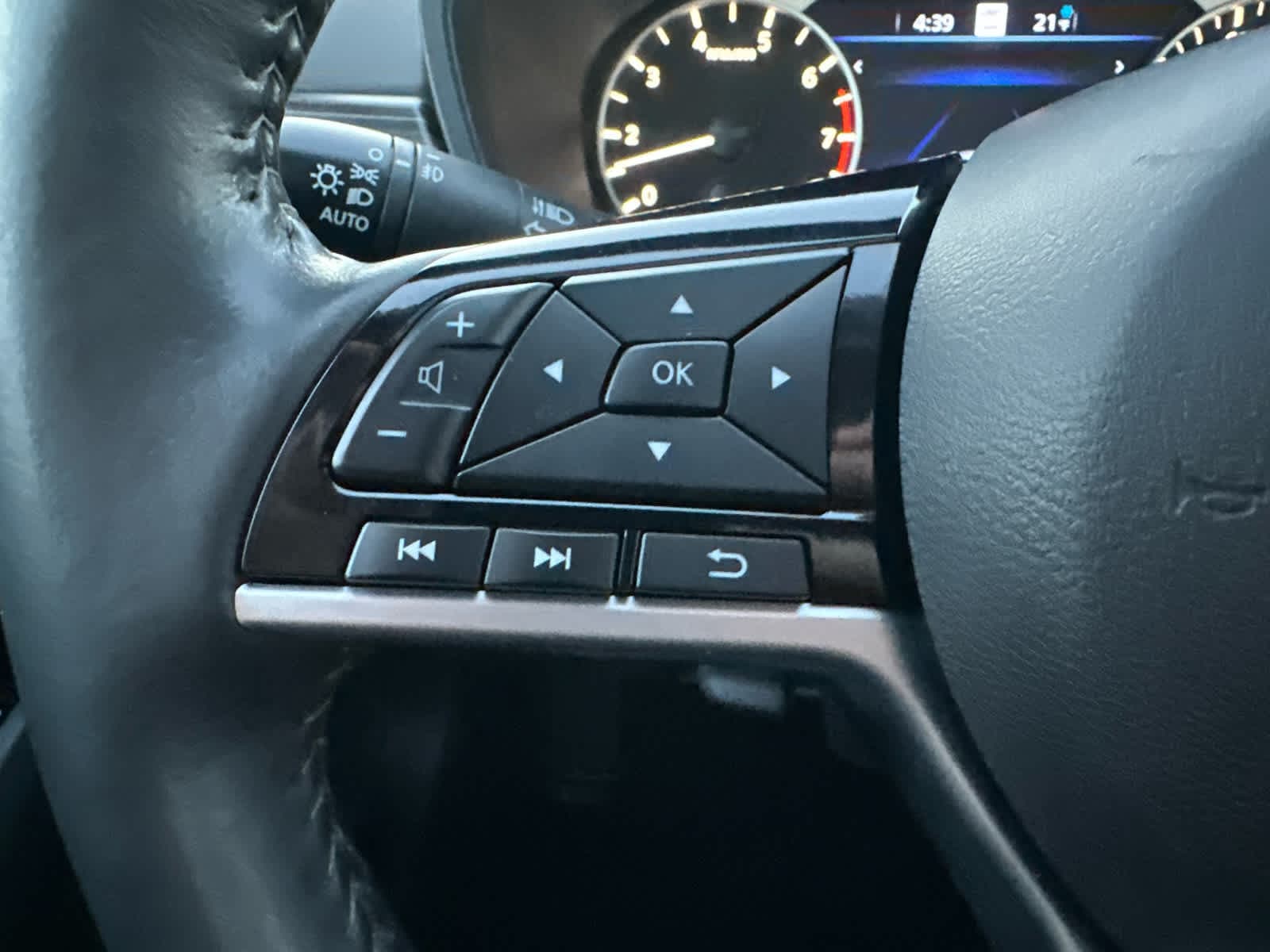 Thumbnail: 2022 Nissan Altima - 20