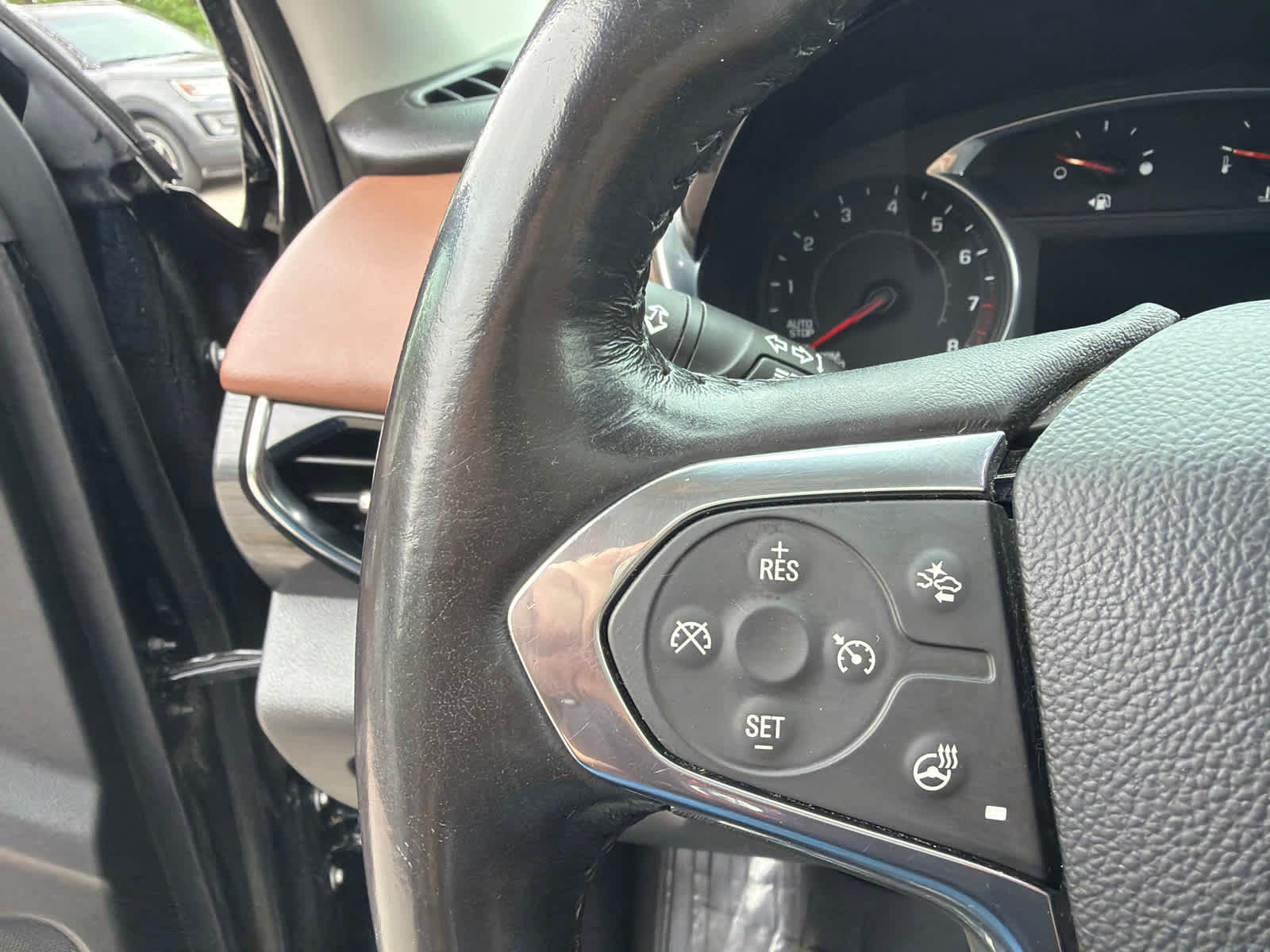 Thumbnail: 2019 Chevrolet Traverse - 24