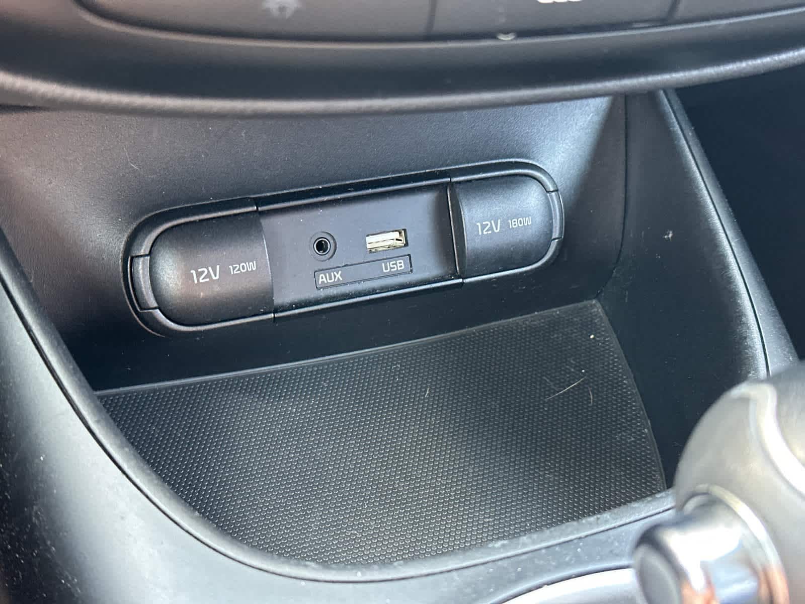Thumbnail: 2016 Kia Soul - 16
