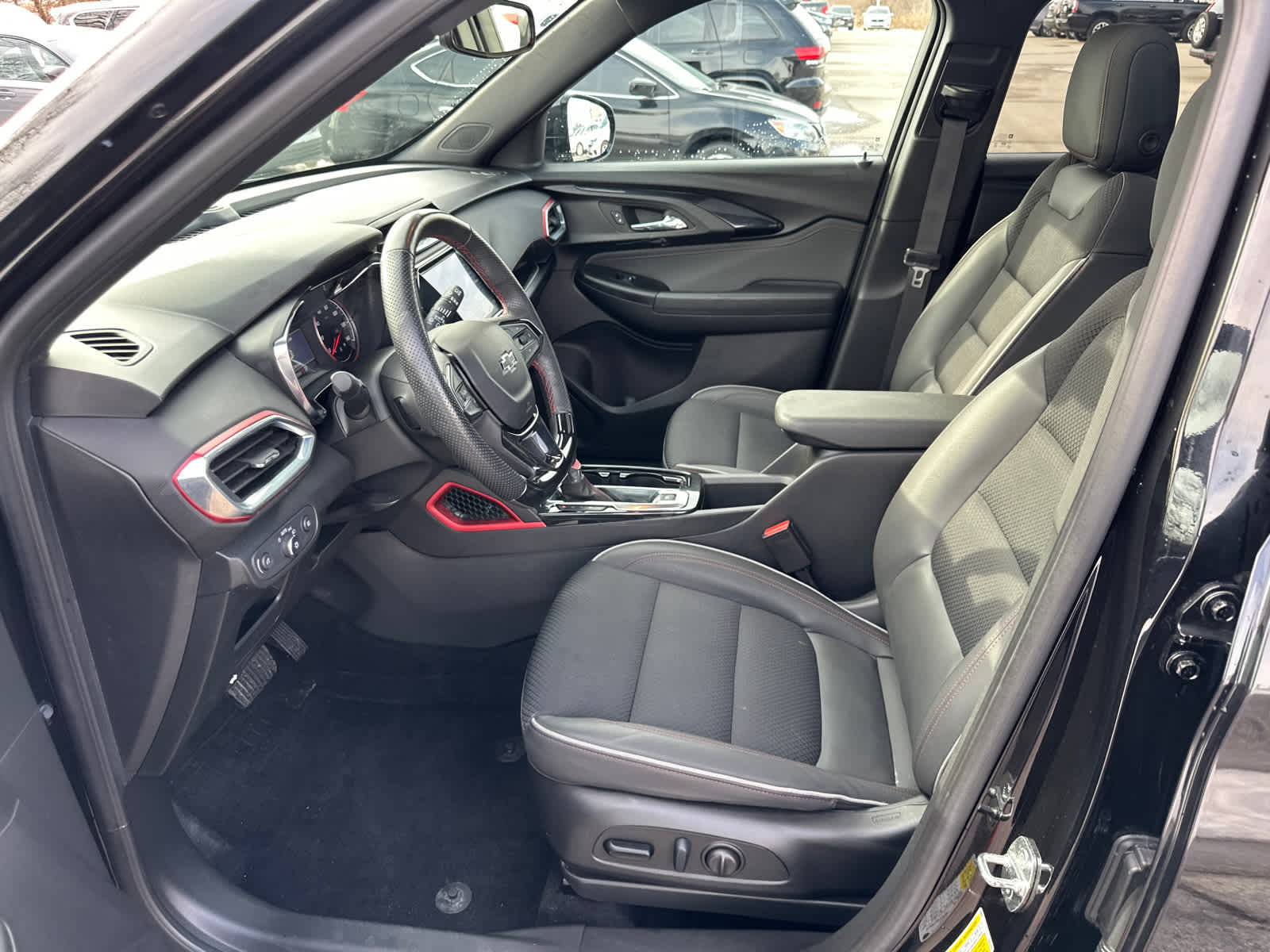 Thumbnail: 2023 Chevrolet TrailBlazer - 16