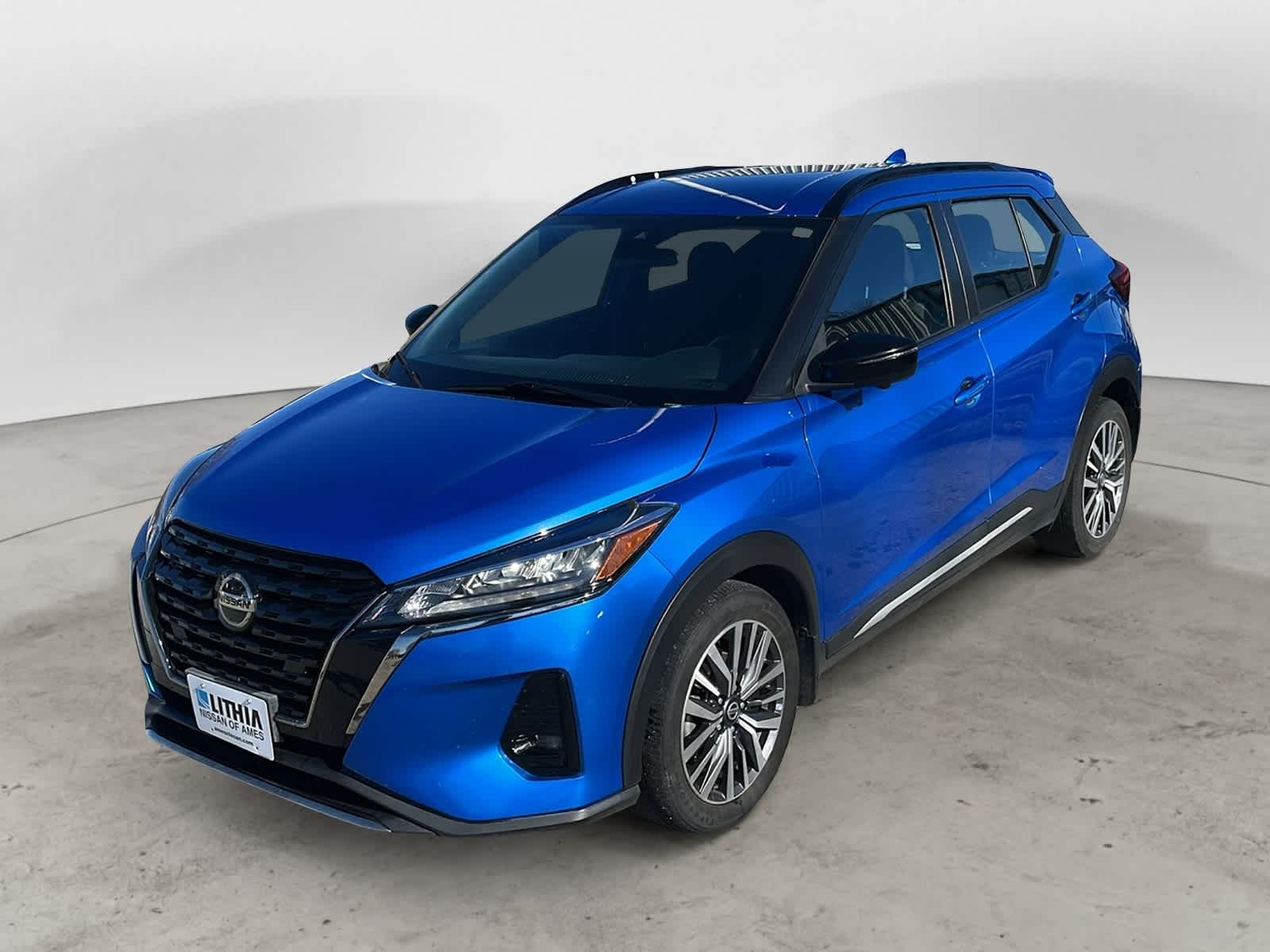 2021 Nissan Kicks SR