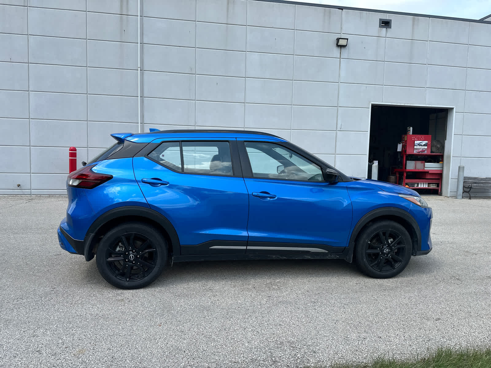 2022 Nissan Kicks SR 7
