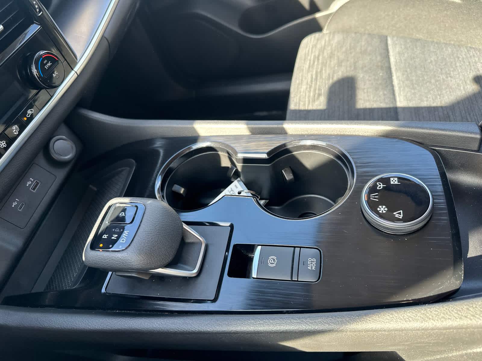 Thumbnail: 2021 Nissan Rogue - 24