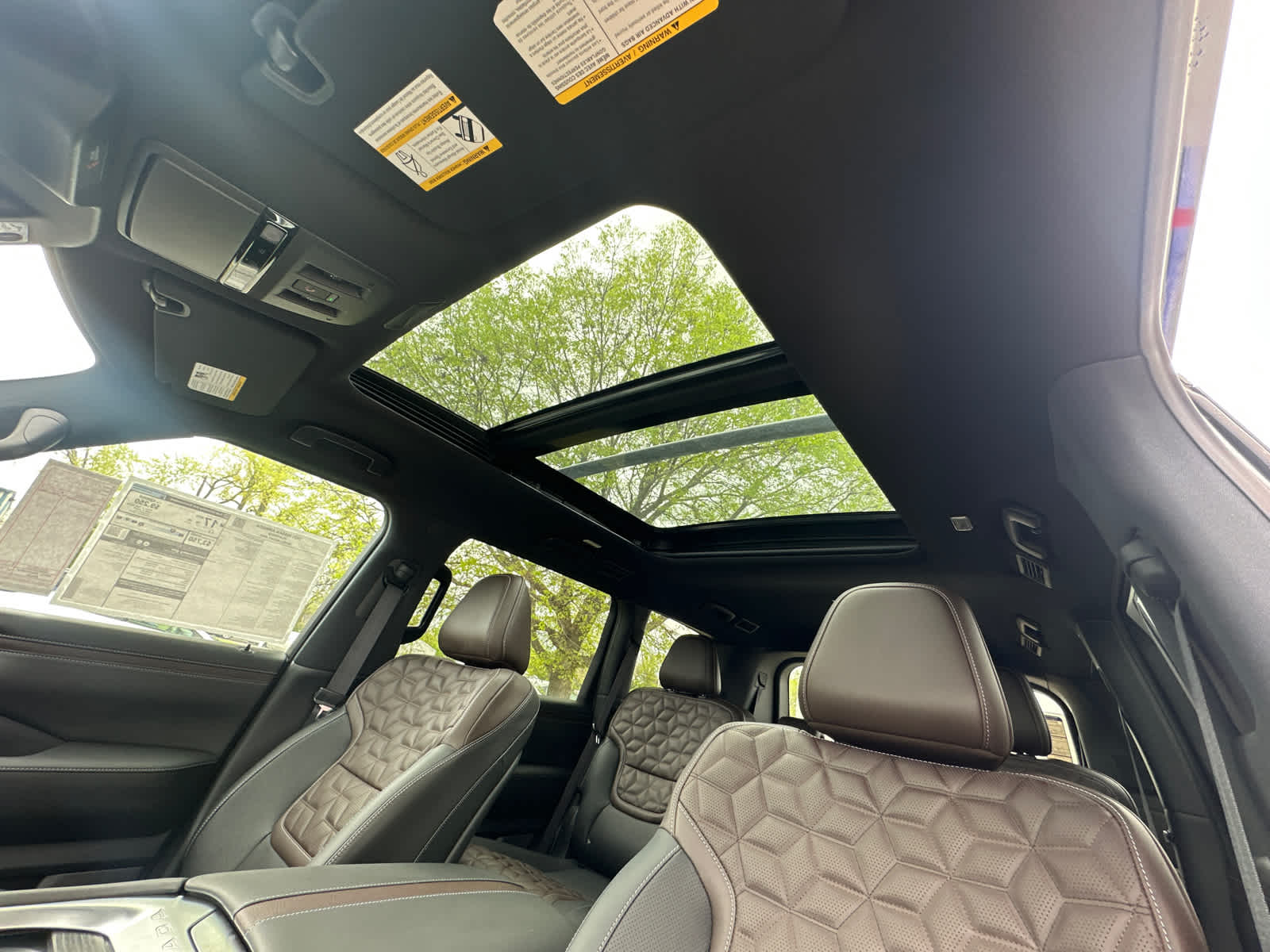 Thumbnail: 2025 Nissan Armada - 23