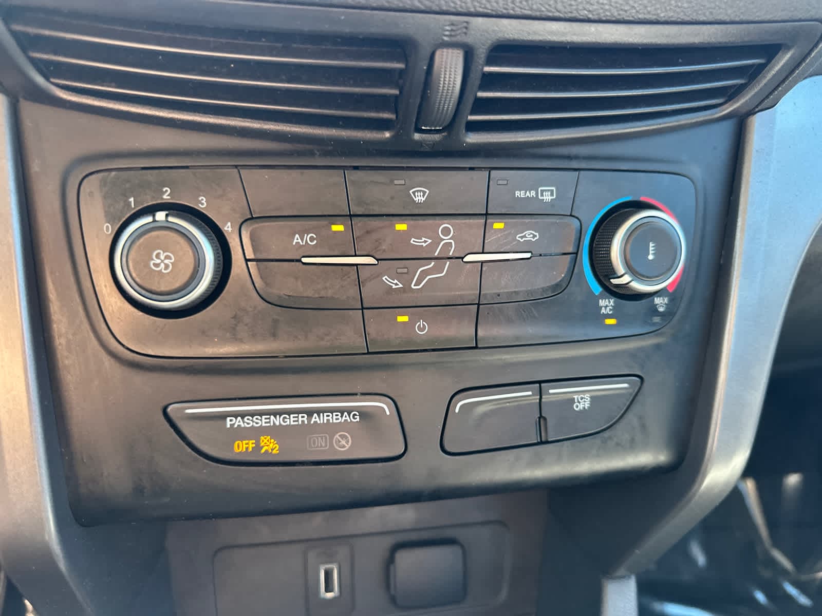 Thumbnail: 2019 Ford Escape - 23