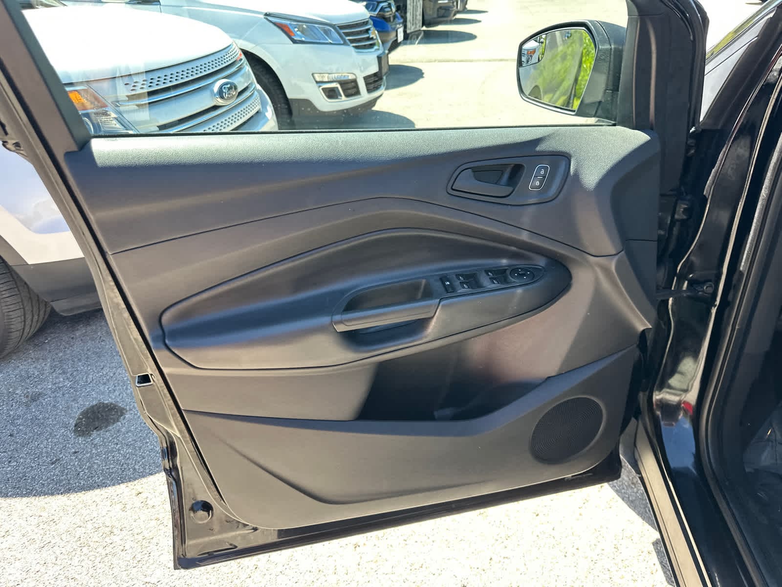 Thumbnail: 2019 Ford Escape - 14