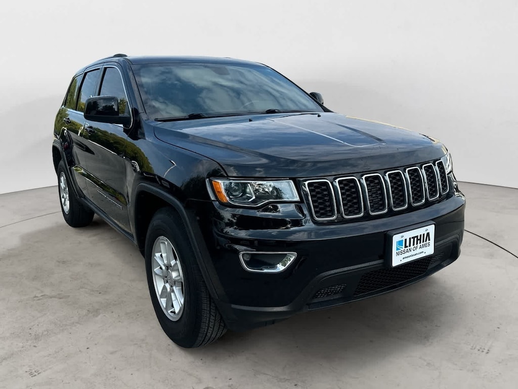 Used 2020 Jeep Grand Cherokee Laredo SUV