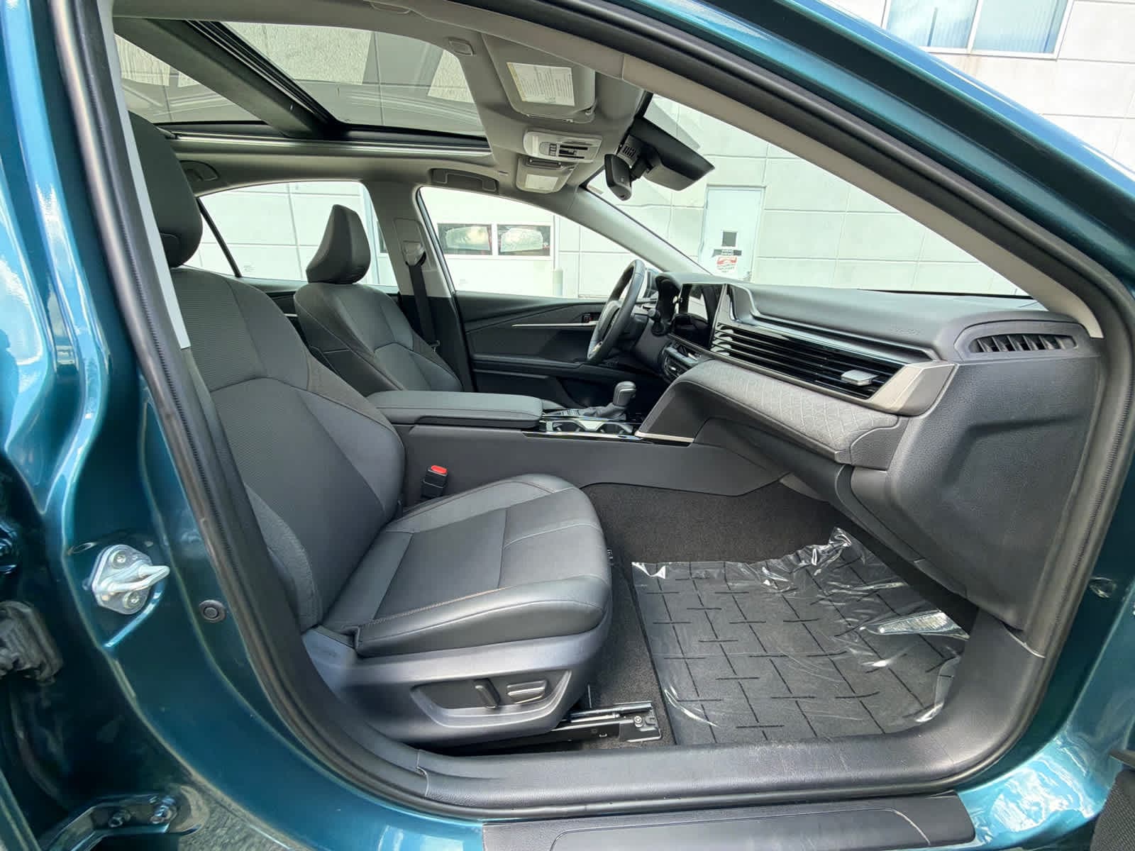 Thumbnail: 2025 Toyota Camry - 8