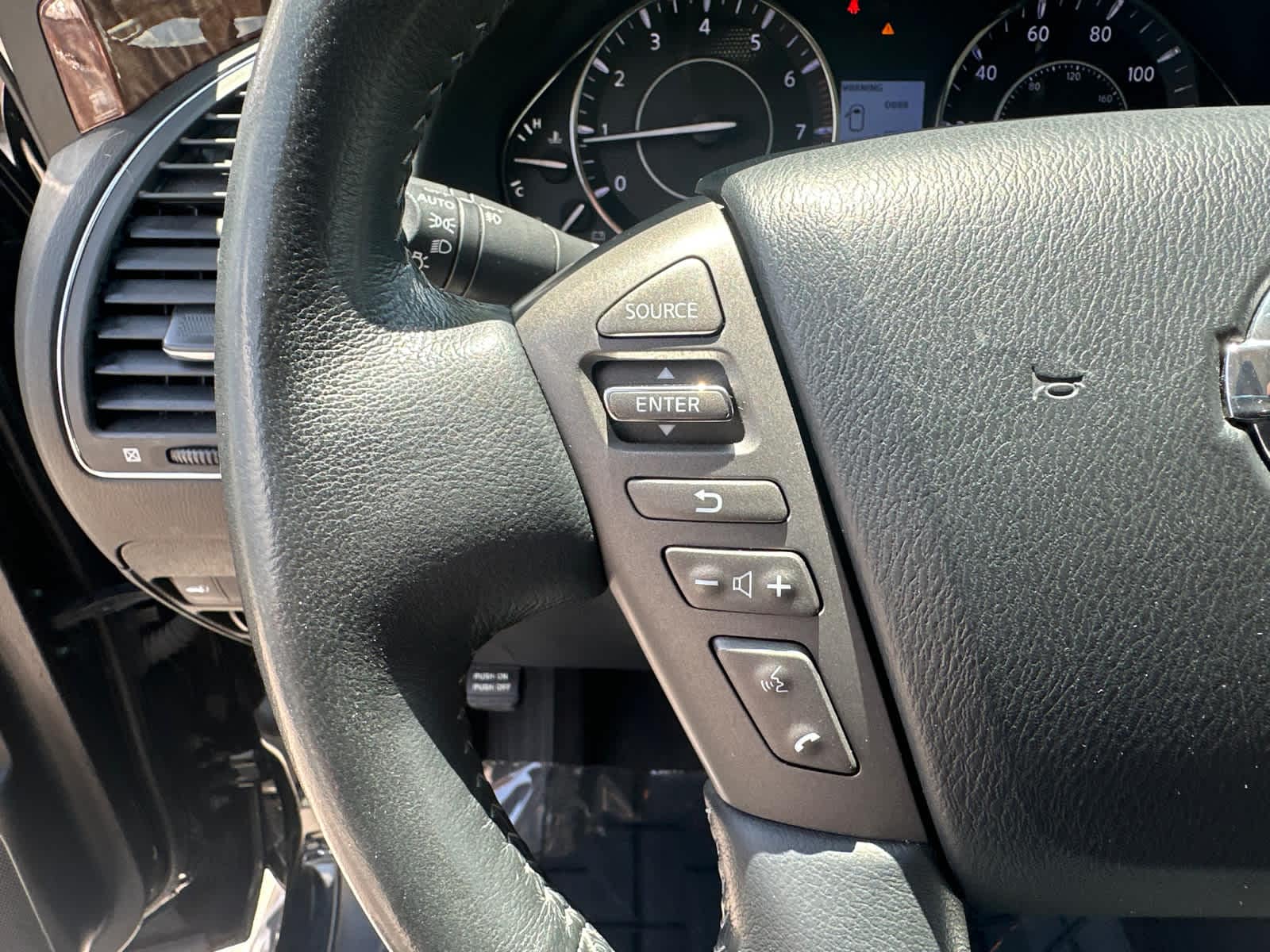 Thumbnail: 2017 Nissan Armada - 16