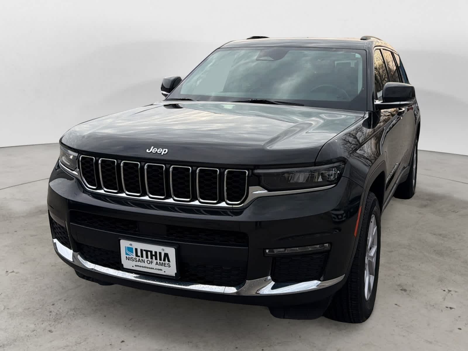 Thumbnail: 2022 Jeep Grand Cherokee - 1