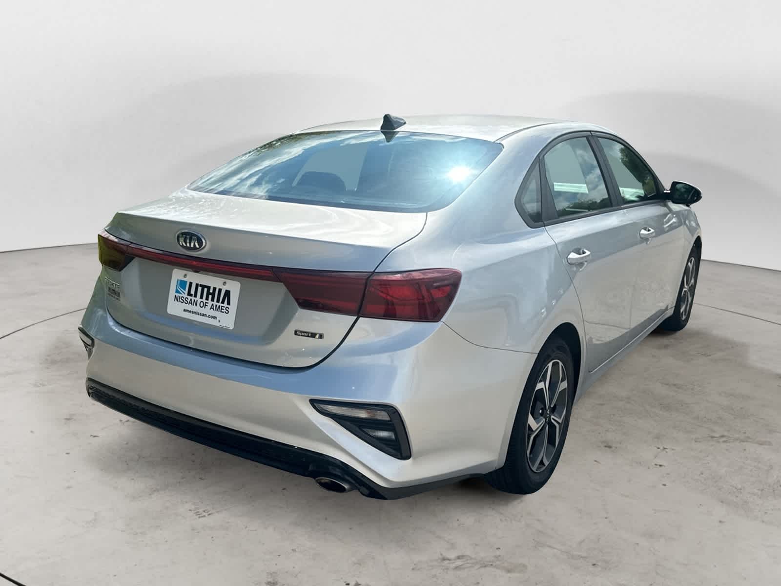 Thumbnail: 2019 Kia Forte - 3