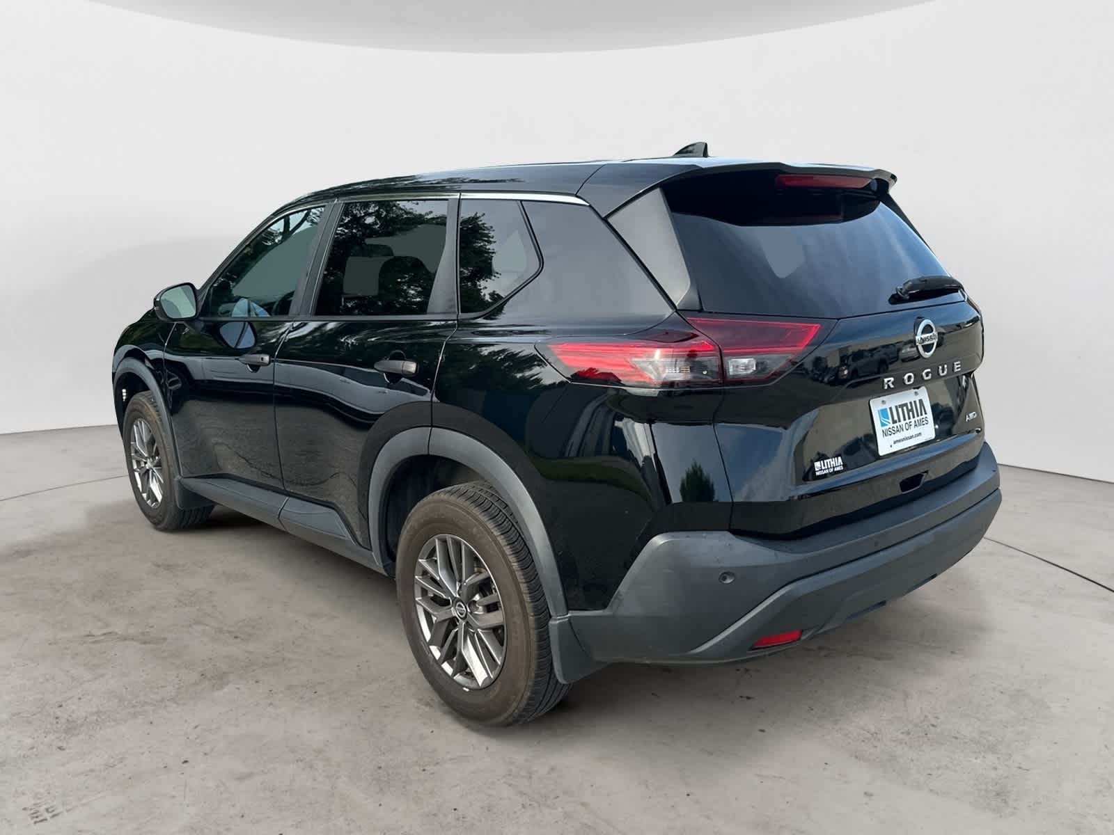 Thumbnail: 2021 Nissan Rogue - 2