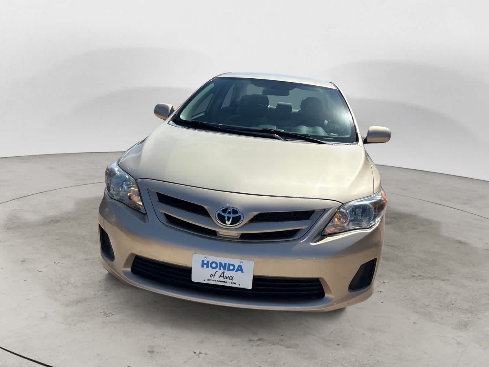 Thumbnail: 2012 Toyota Corolla - 3