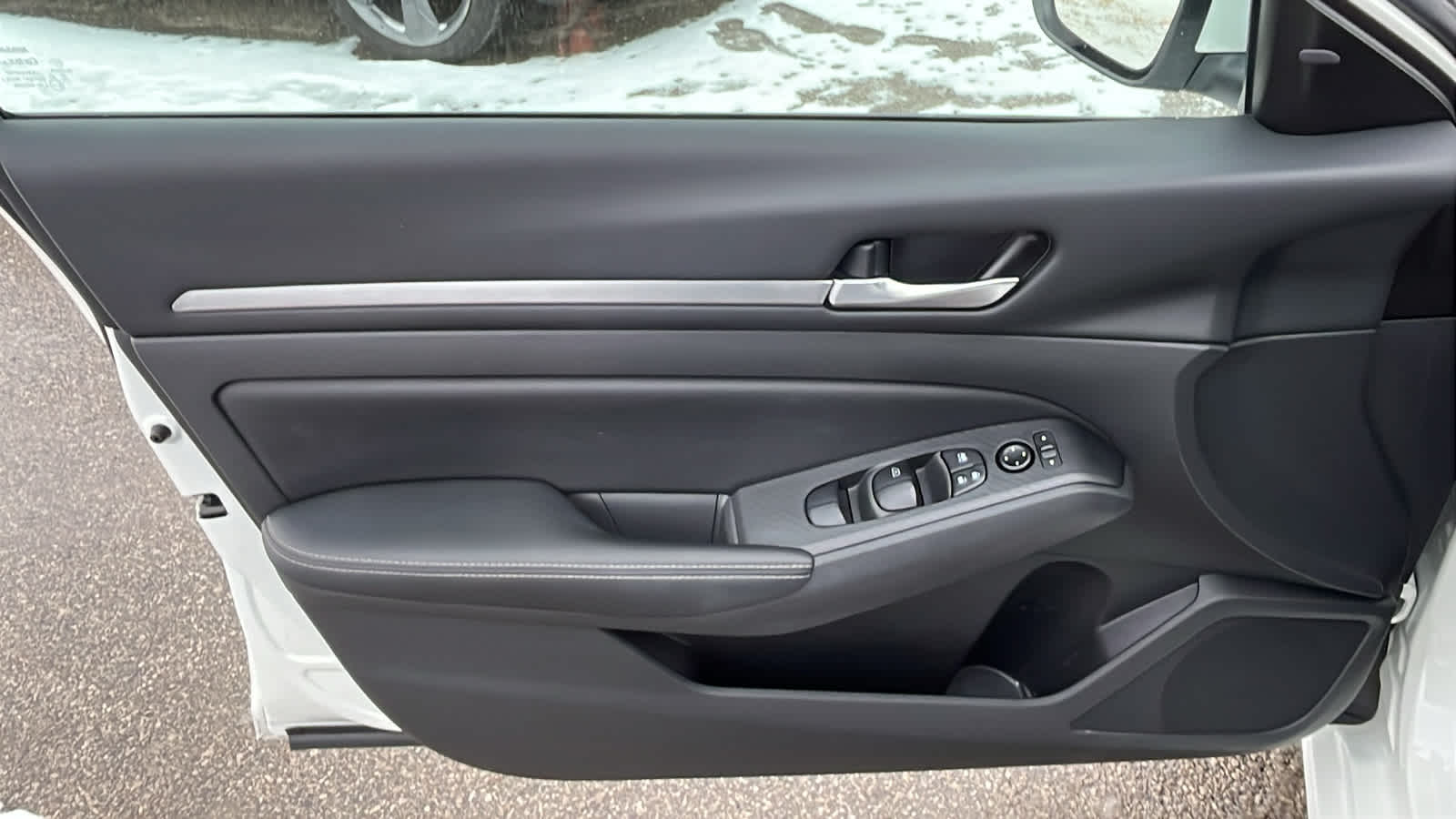 Thumbnail: 2022 Nissan Altima - 13