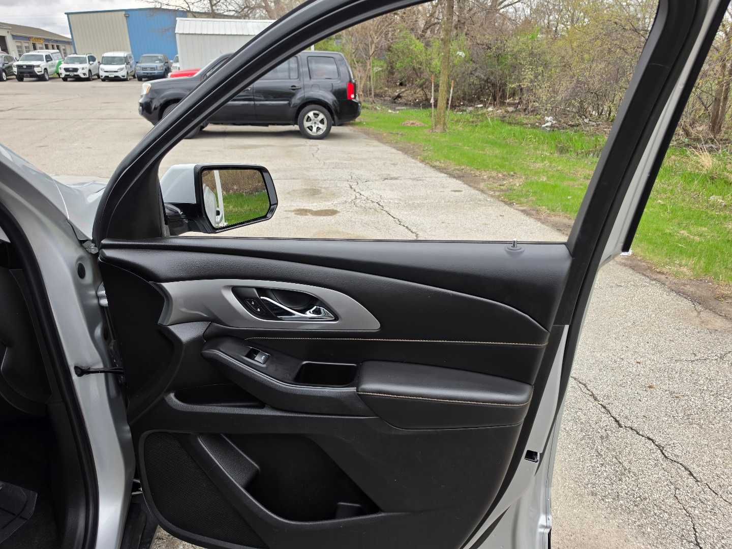 Thumbnail: 2018 Chevrolet Traverse - 14