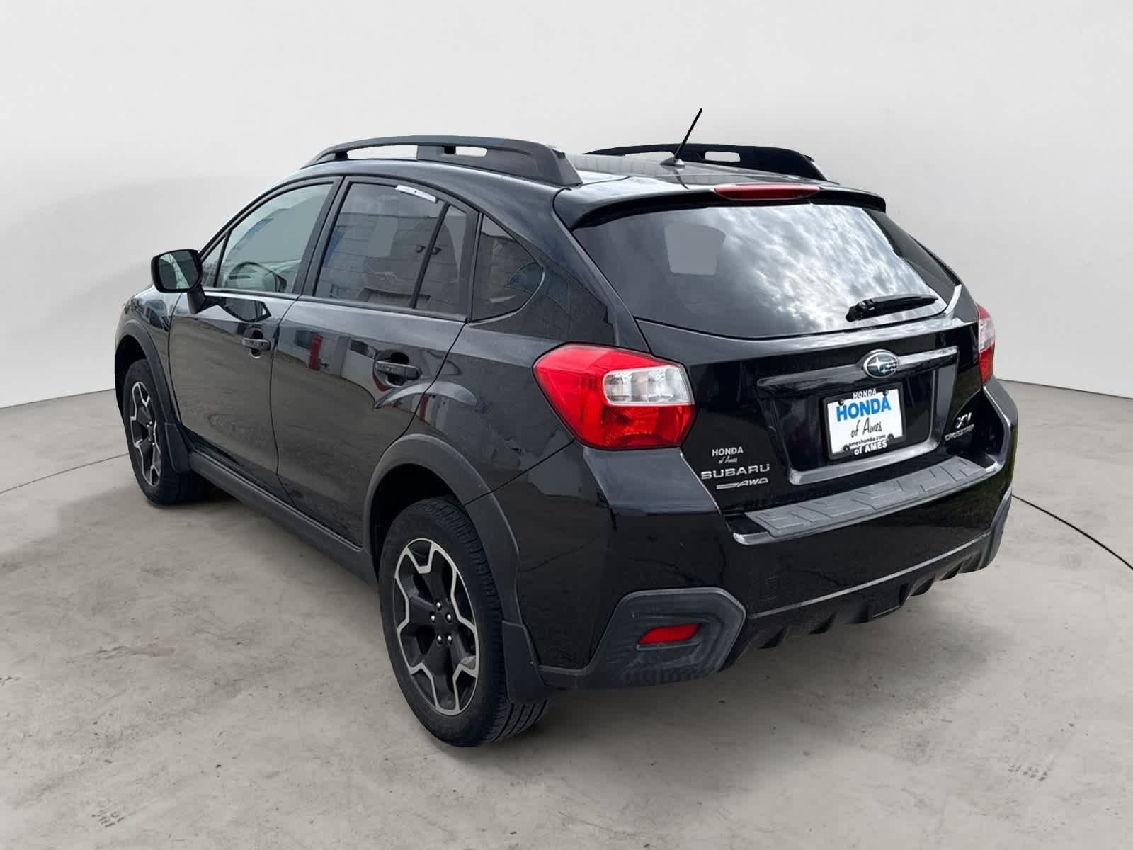 Thumbnail: 2013 Subaru XV Crosstrek - 3