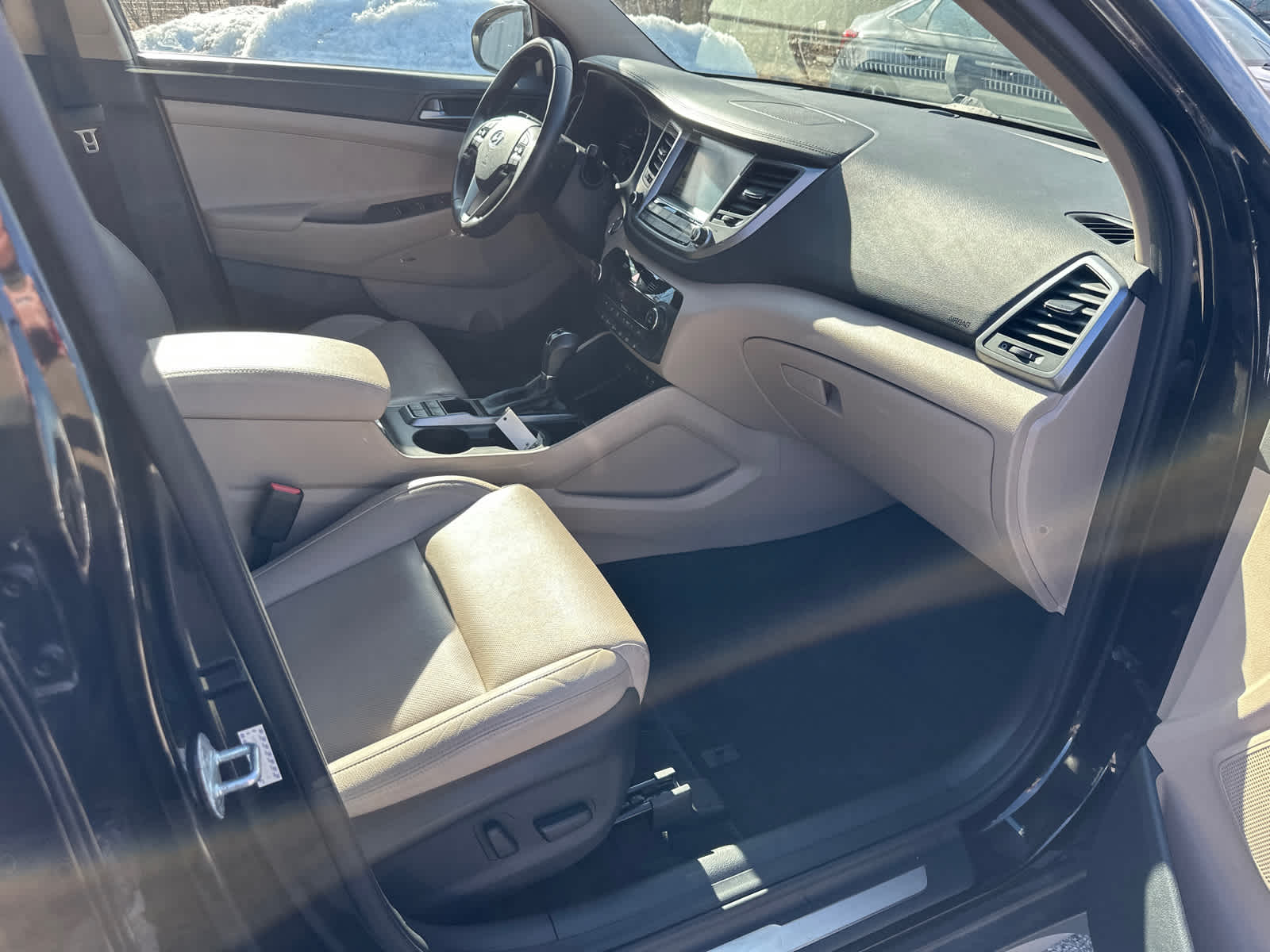 Thumbnail: 2017 Hyundai Tucson - 7