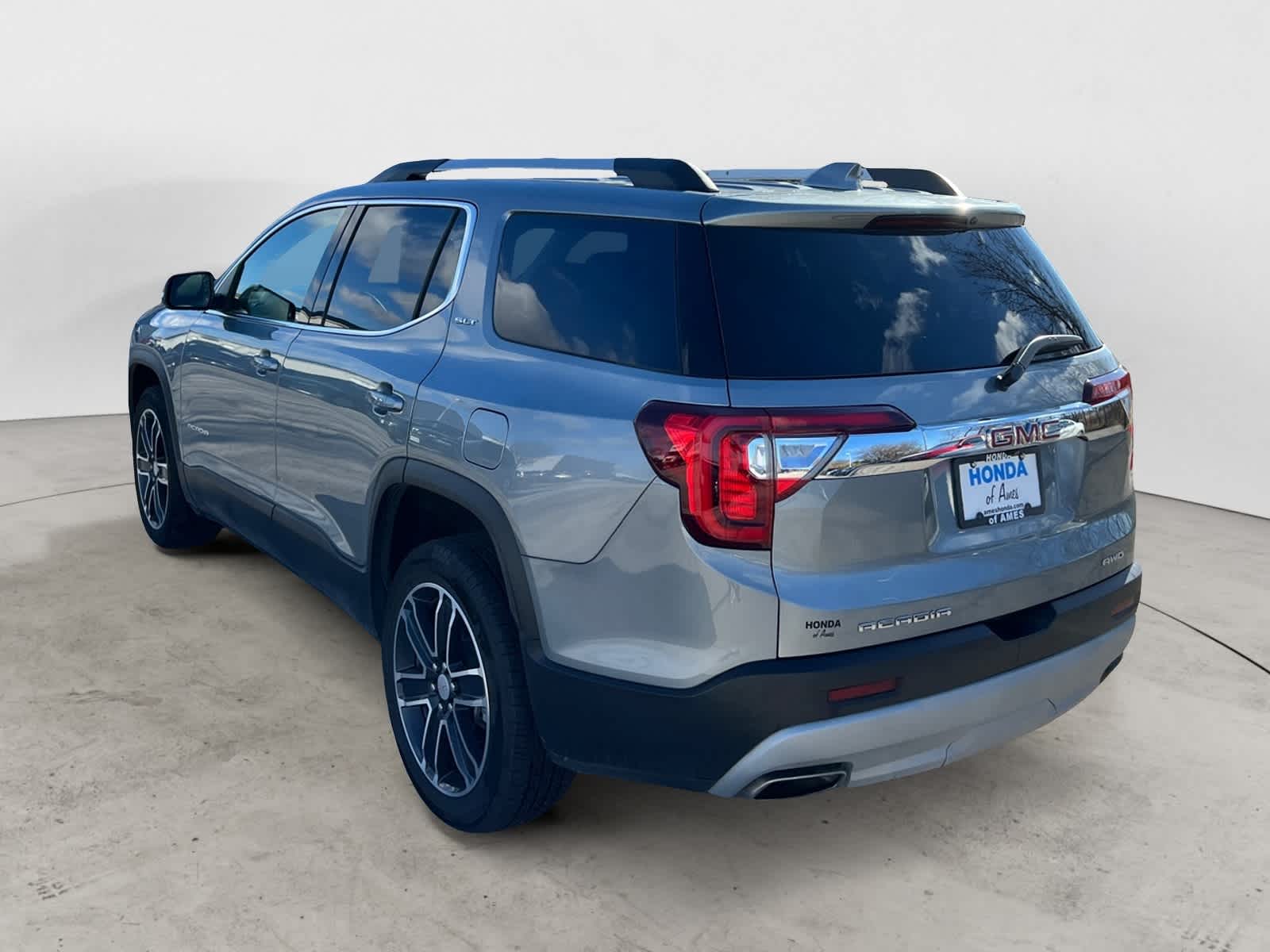 Thumbnail: 2023 GMC Acadia - 3