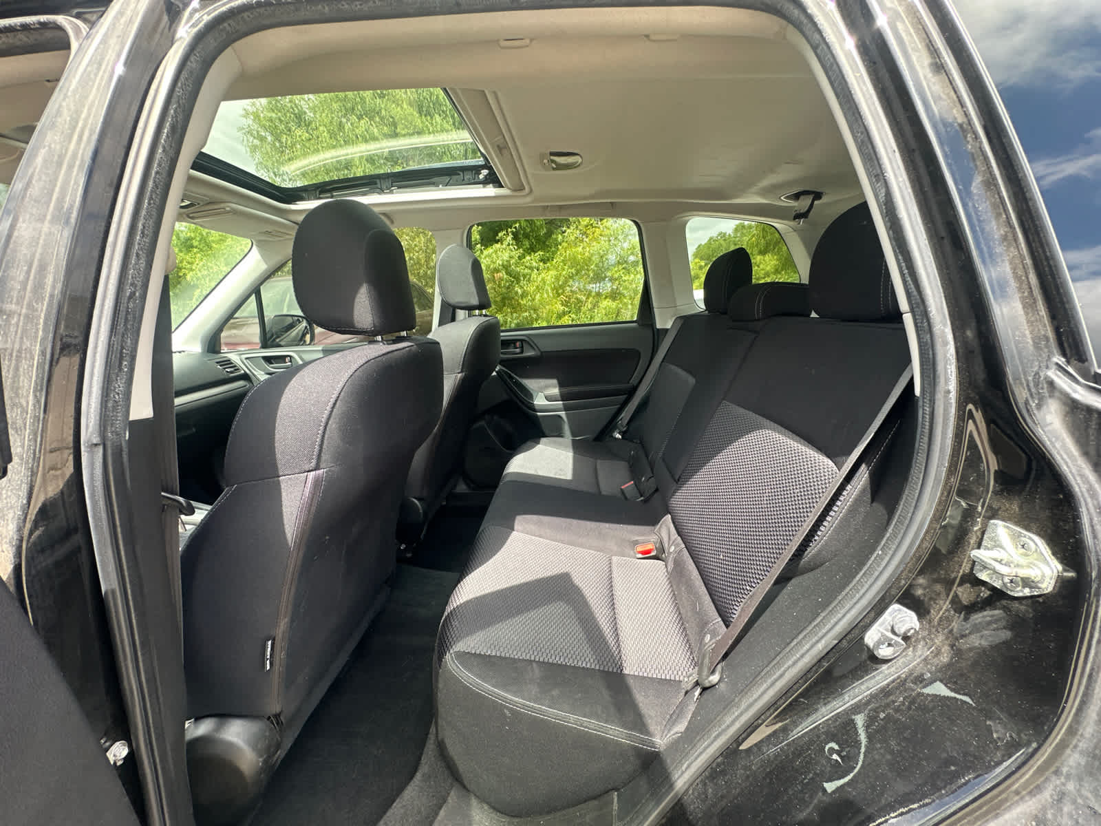 Thumbnail: 2015 Subaru Forester - 27
