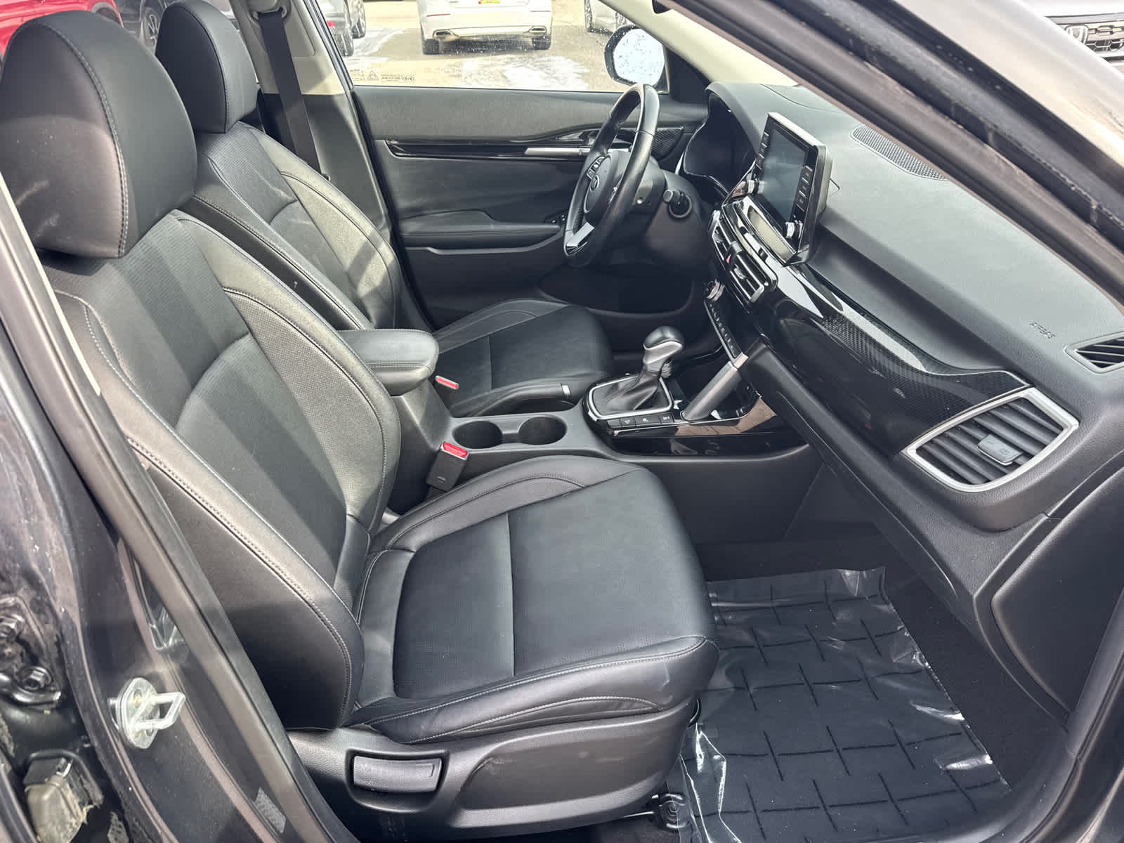 Thumbnail: 2021 Kia Seltos - 8