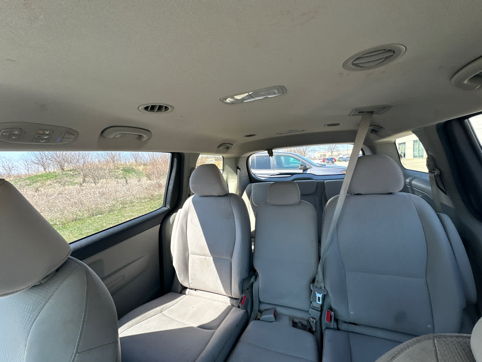 2021 Kia Sedona LX 25