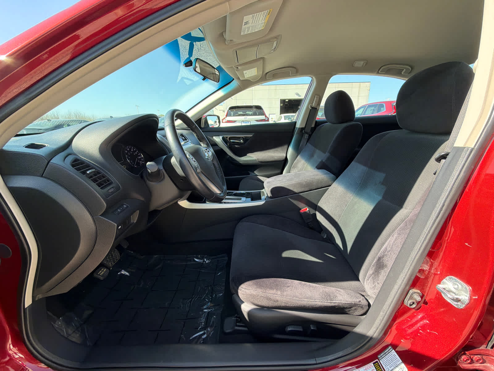 Thumbnail: 2013 Nissan Altima - 15