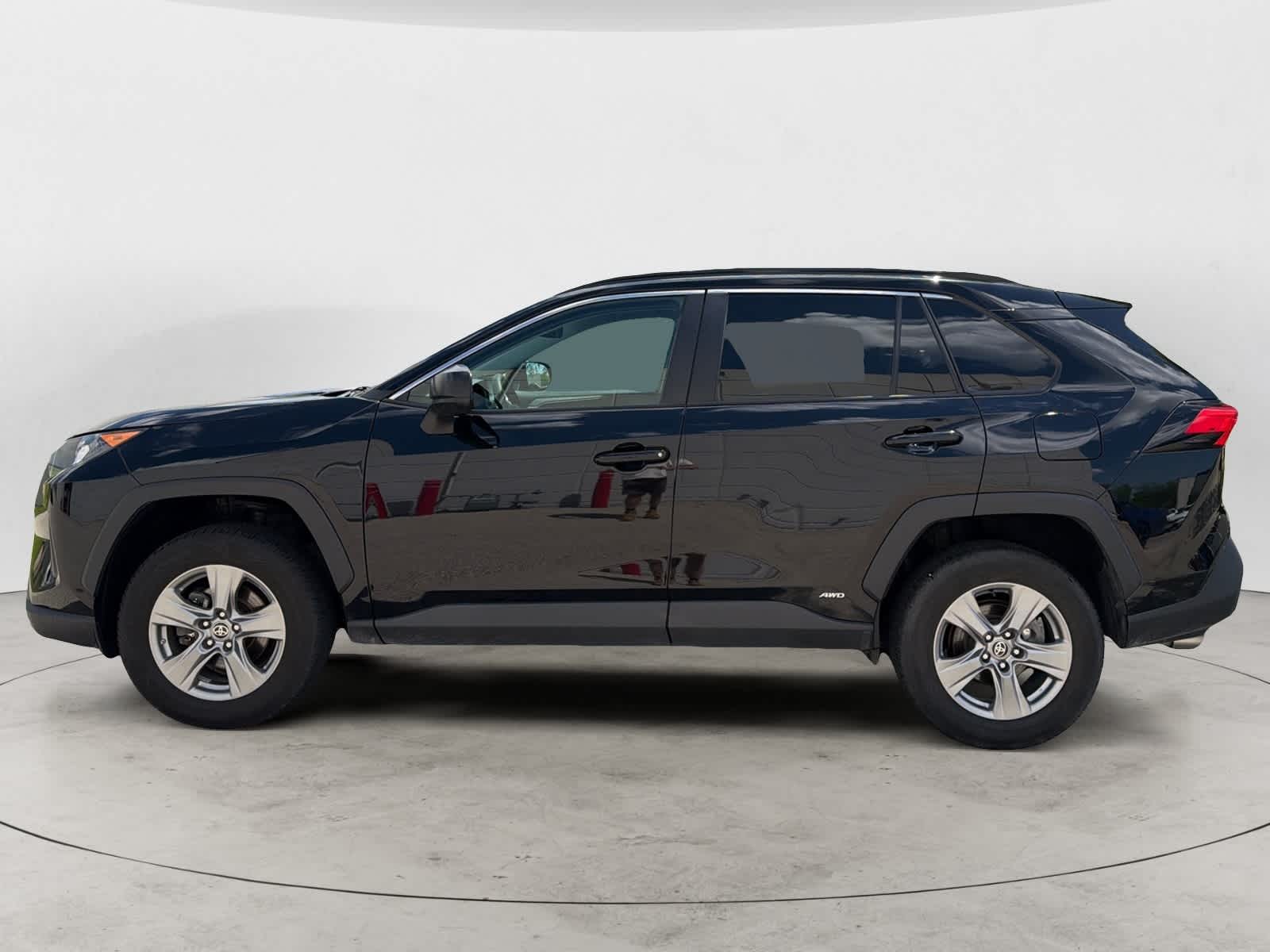 Thumbnail: 2022 Toyota RAV4 - 2