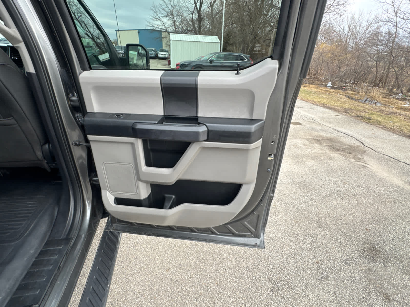 Thumbnail: 2017 Ford F-150 - 9