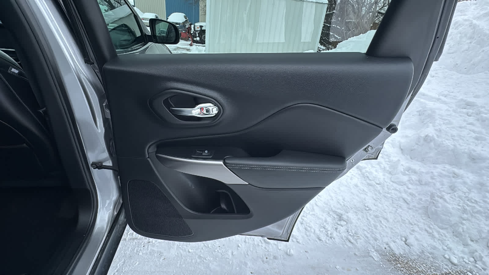 Thumbnail: 2019 Jeep Cherokee - 9