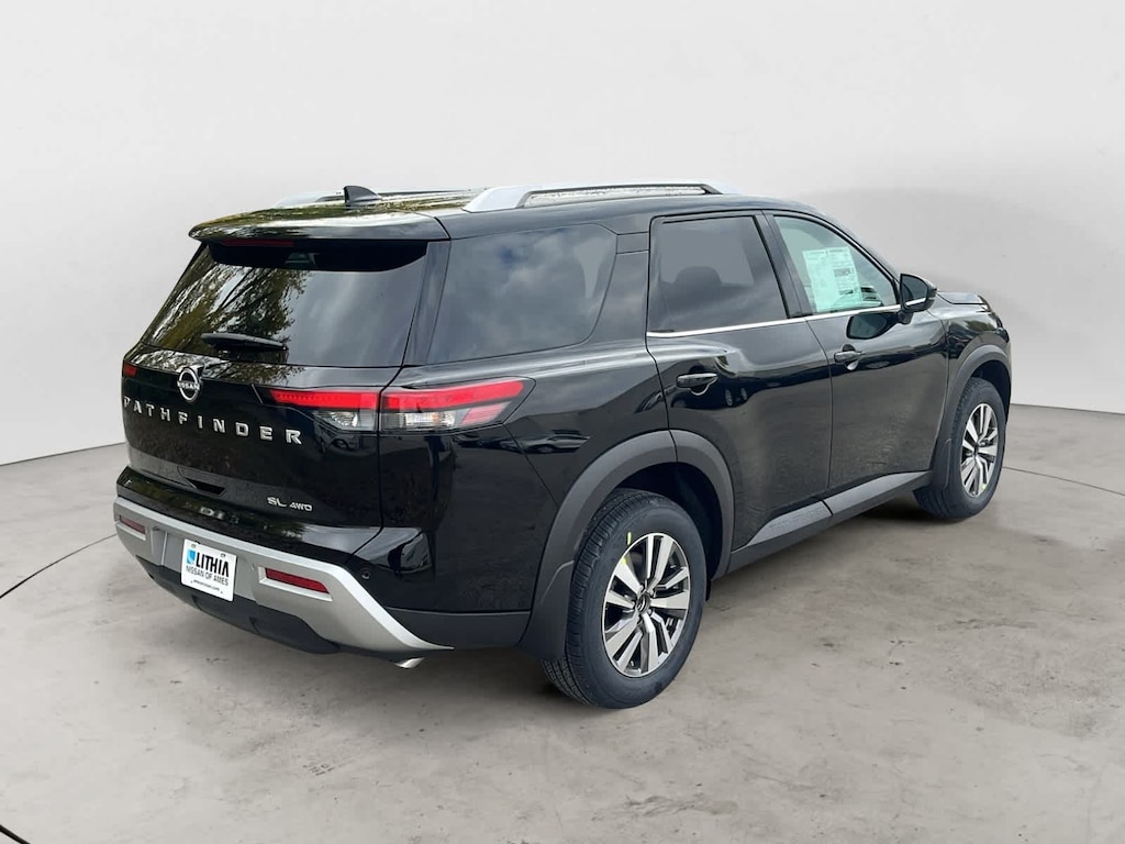 New 2025 Nissan Pathfinder SL SUV