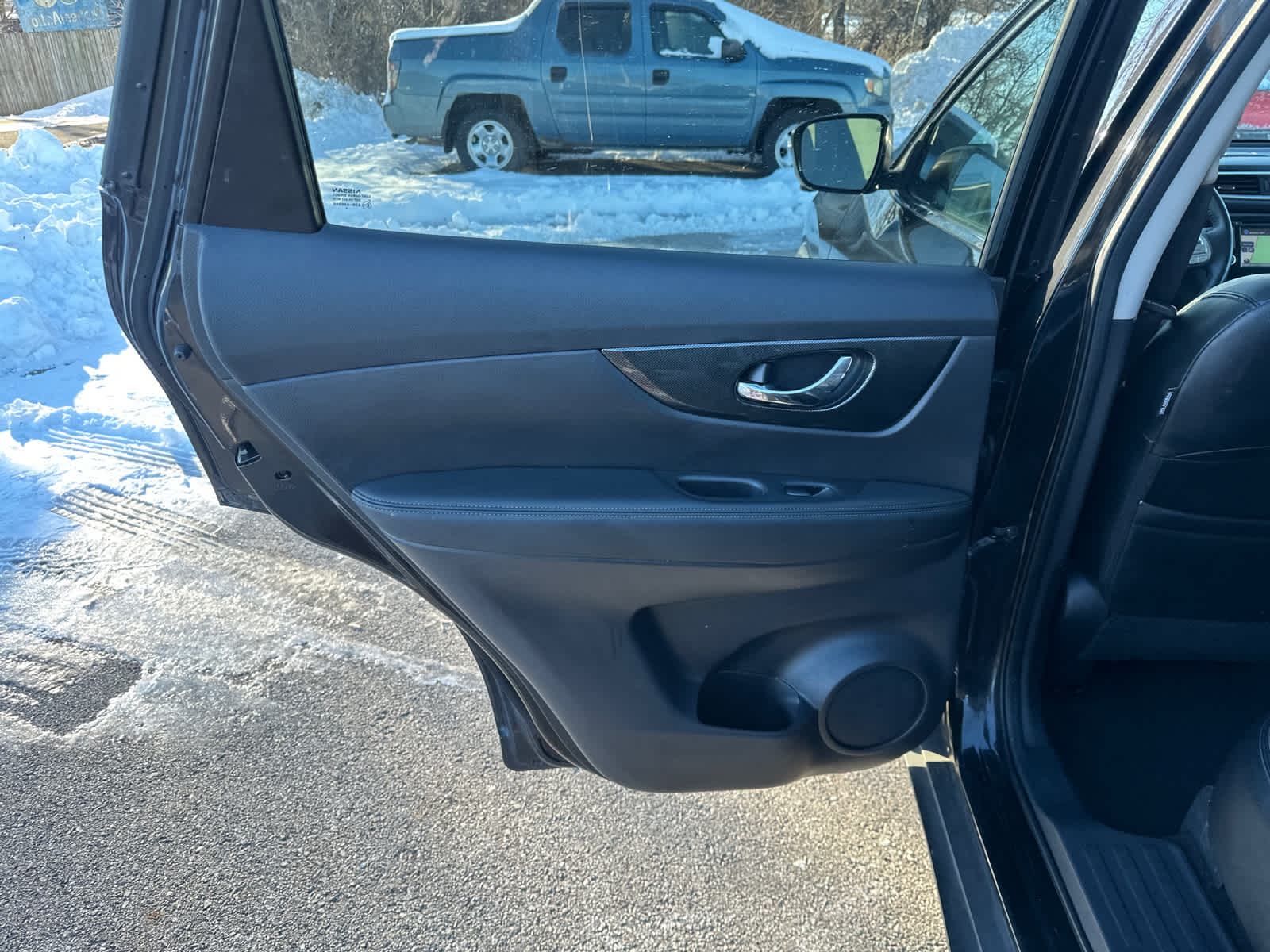 Thumbnail: 2016 Nissan Rogue - 12