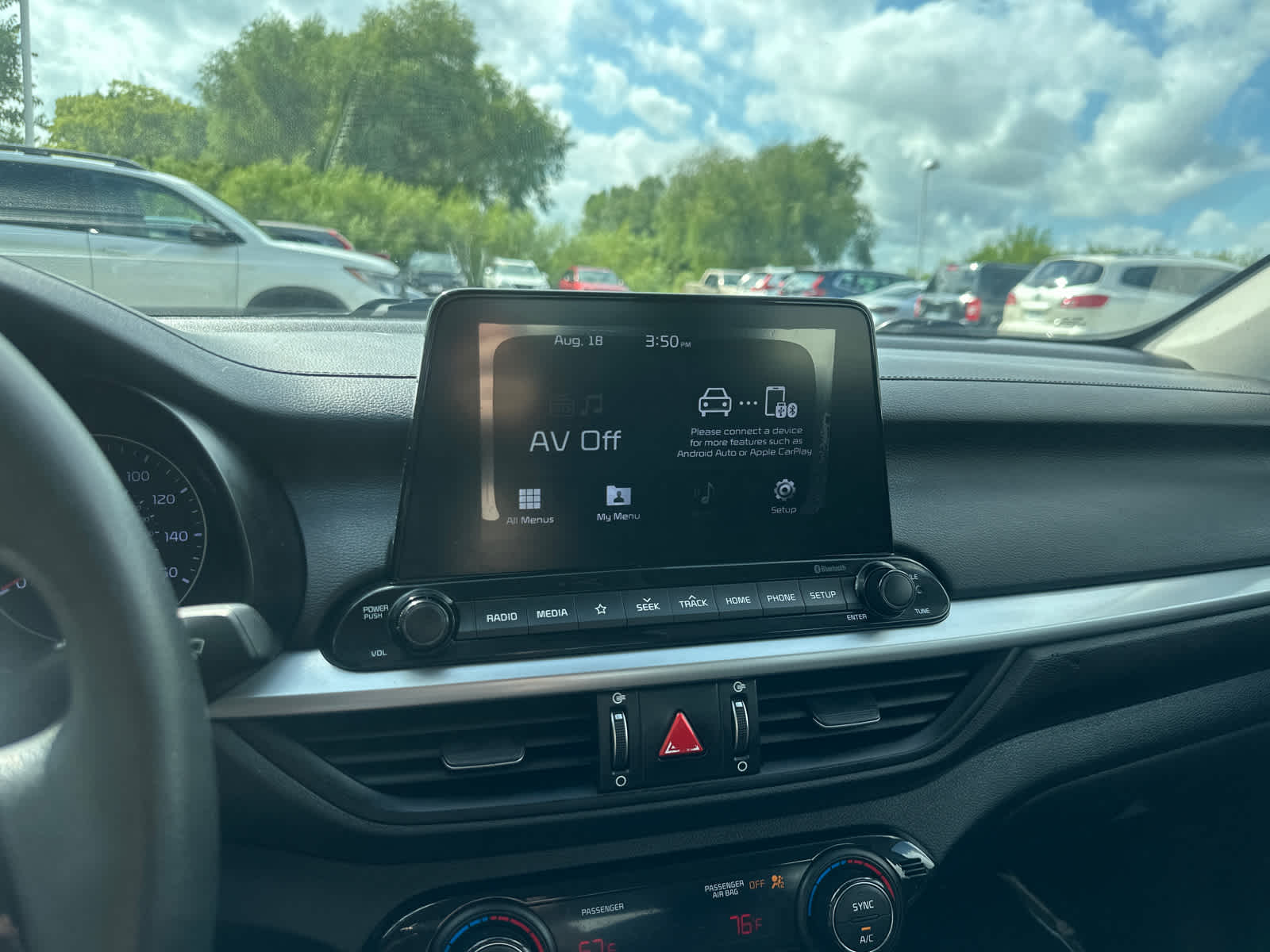 Thumbnail: 2019 Kia Forte - 18