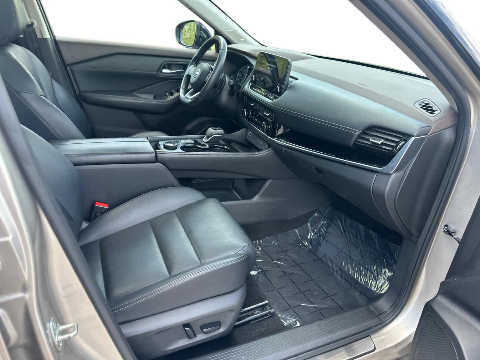 Thumbnail: 2023 Nissan Rogue - 6