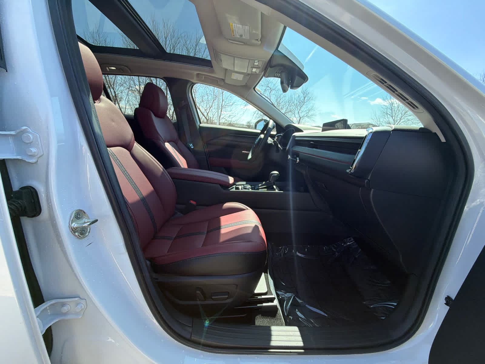 Thumbnail: 2025 Mazda CX-50 - 8