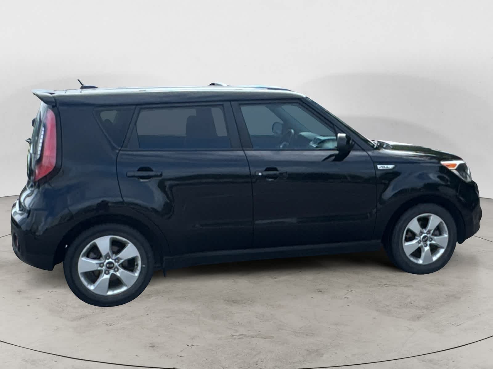 Thumbnail: 2017 Kia Soul - 5