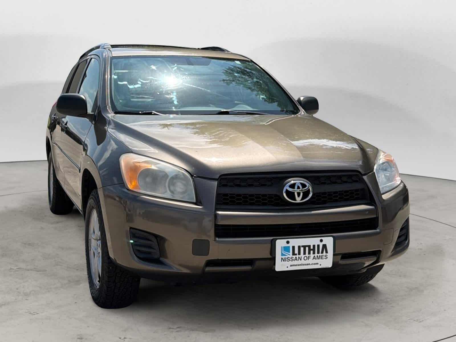 Thumbnail: 2011 Toyota RAV4 - 6