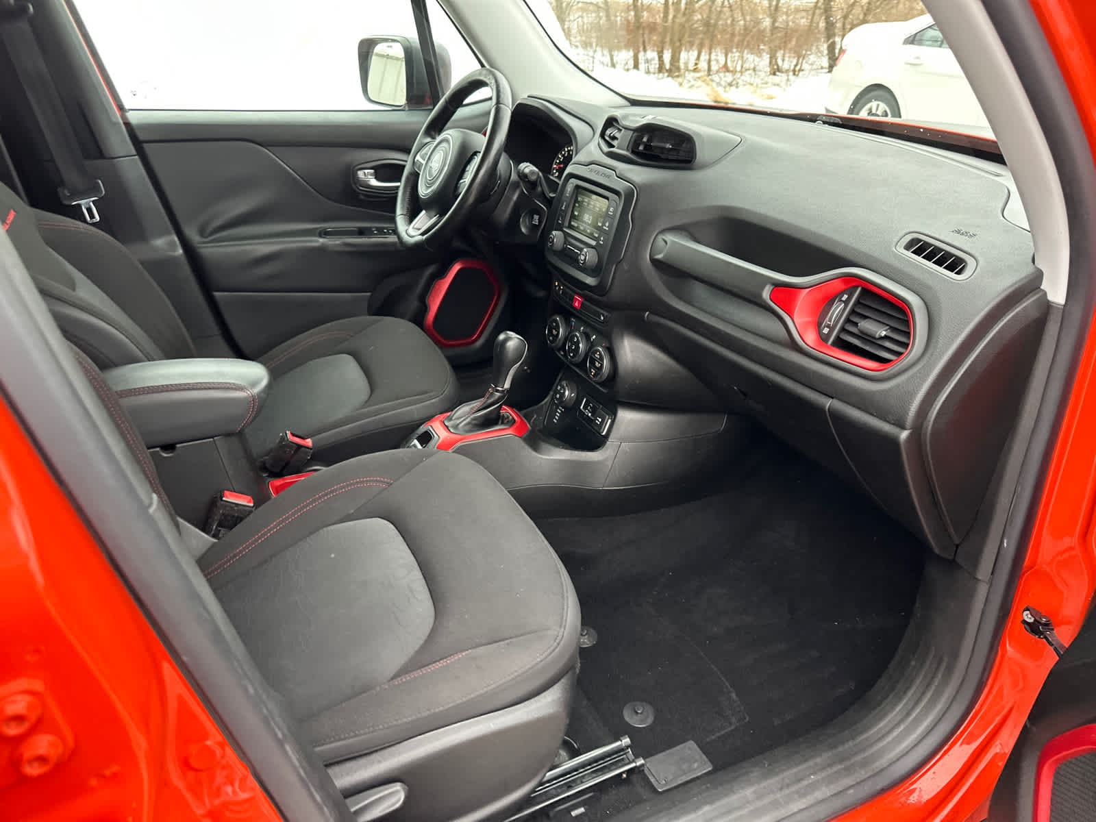 Thumbnail: 2015 Jeep Renegade - 7