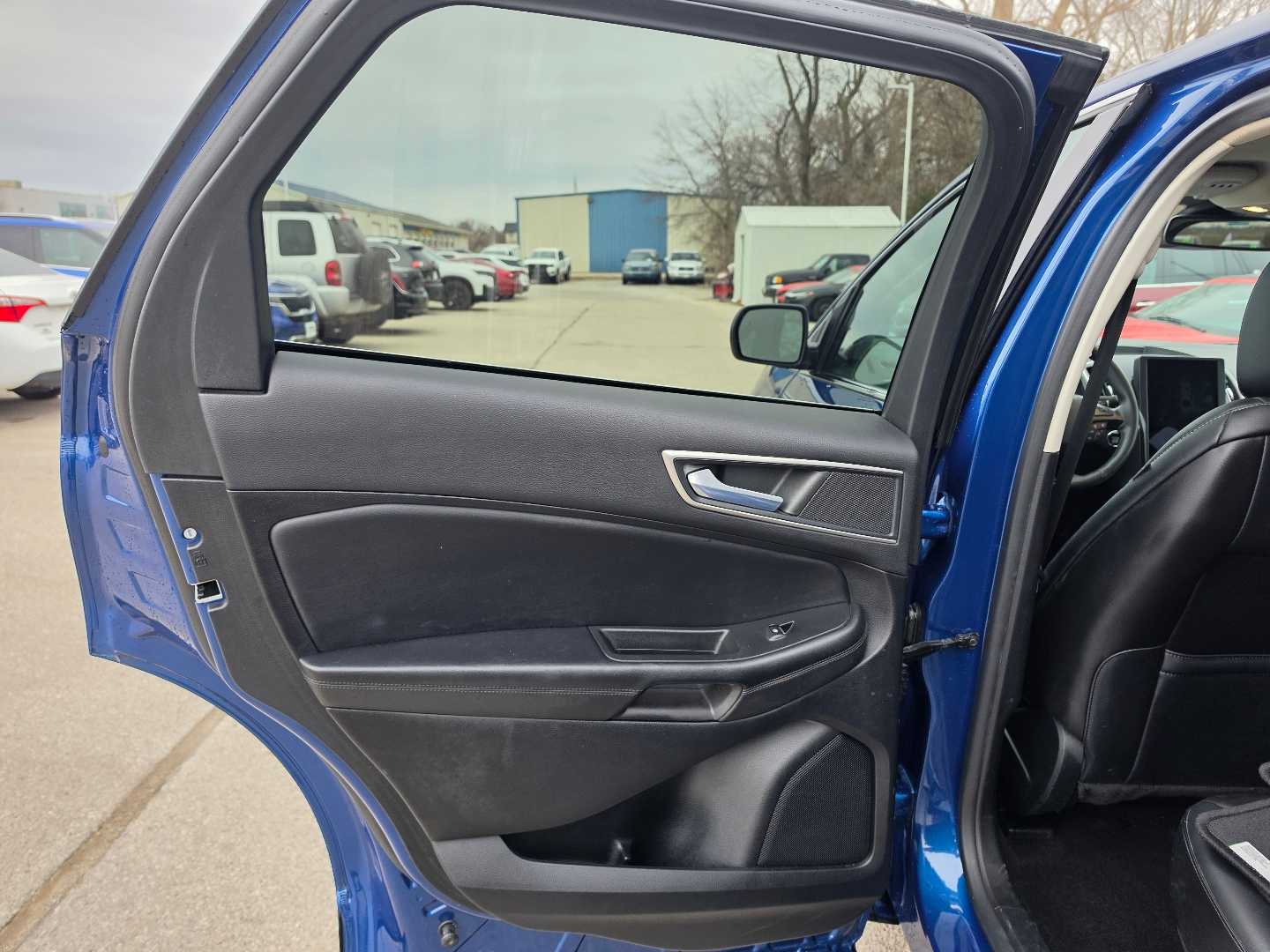 Thumbnail: 2022 Ford Edge - 9