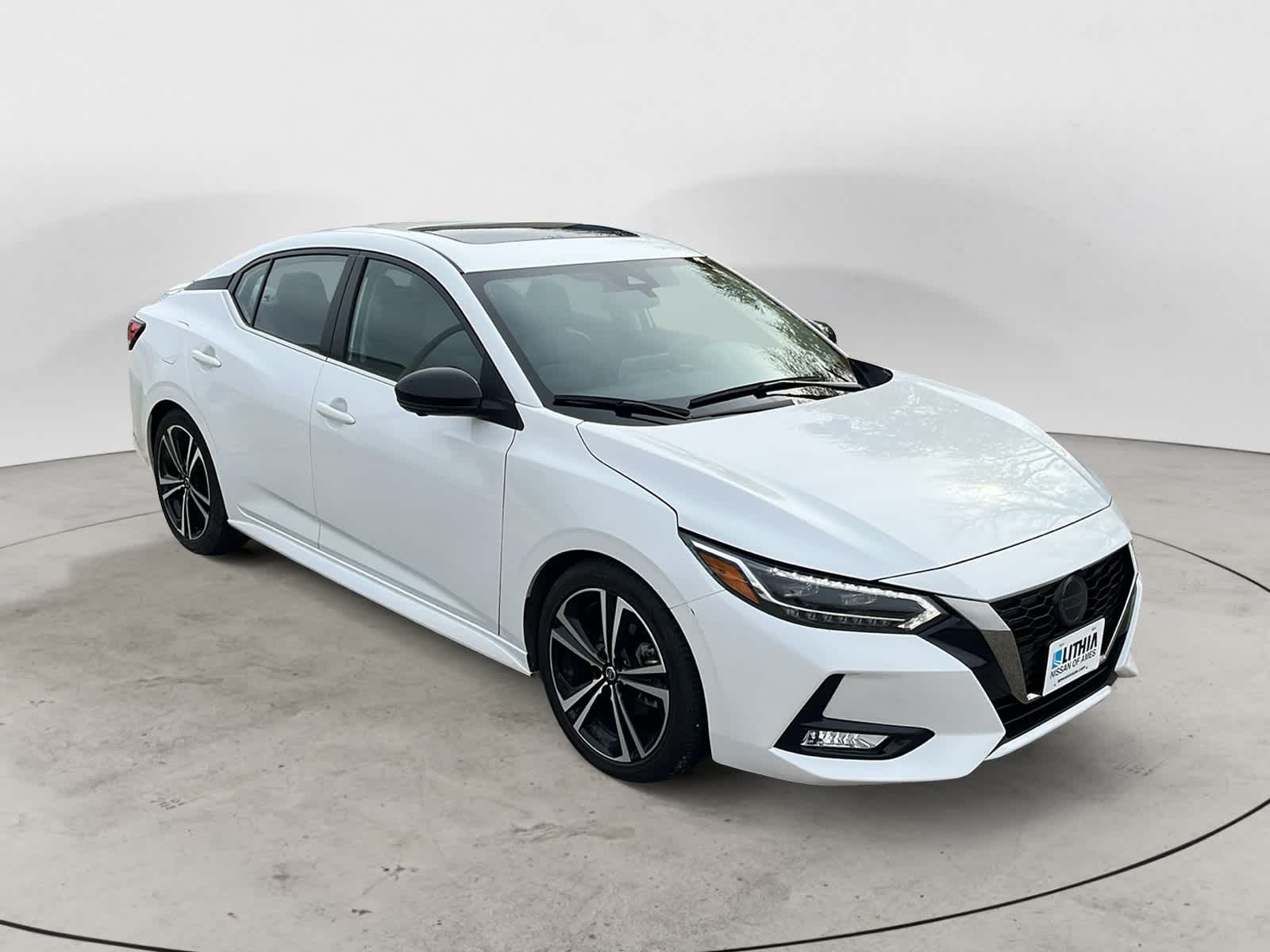 Thumbnail: 2022 Nissan Sentra - 2