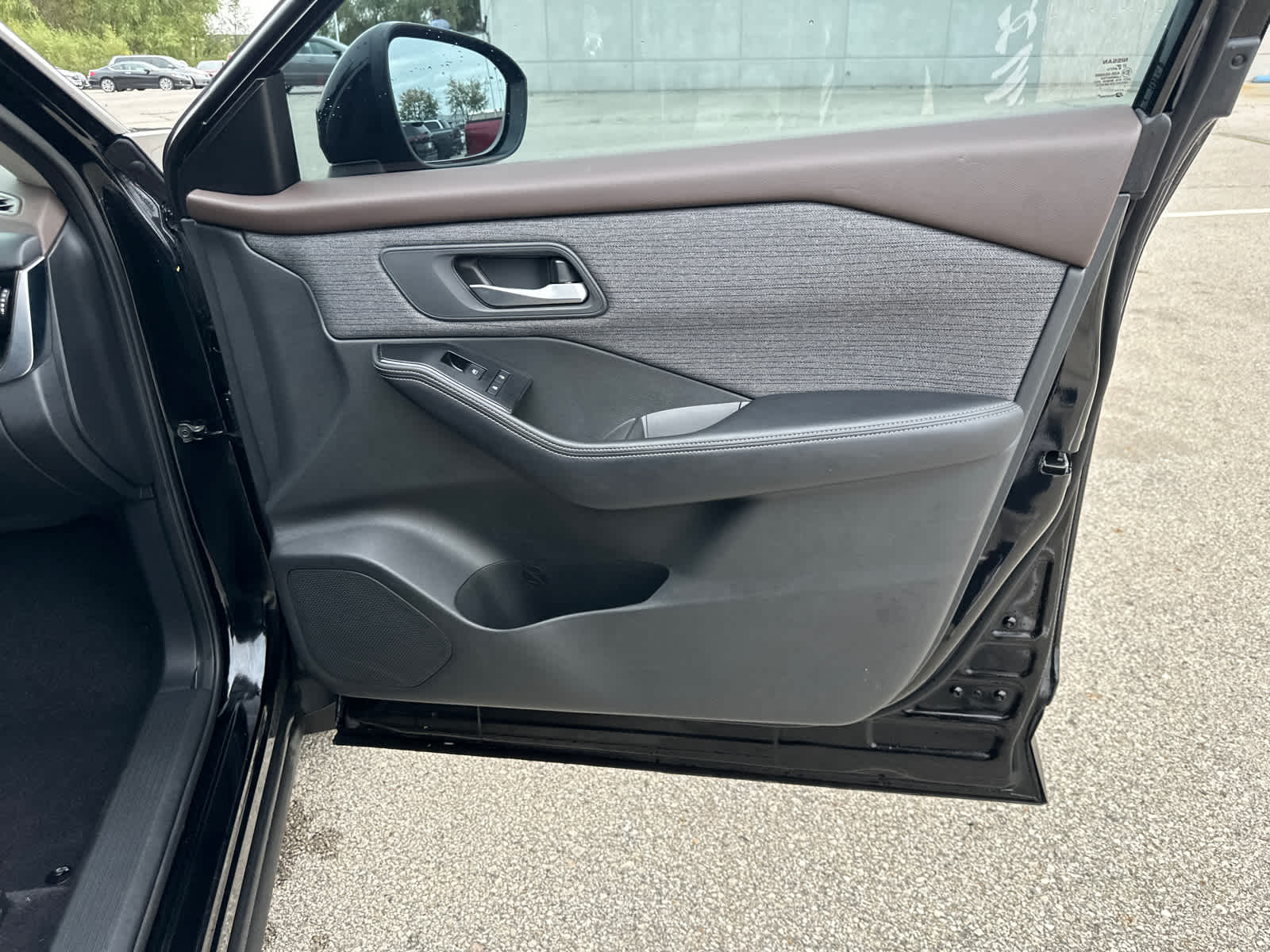 Thumbnail: 2021 Nissan Rogue - 5