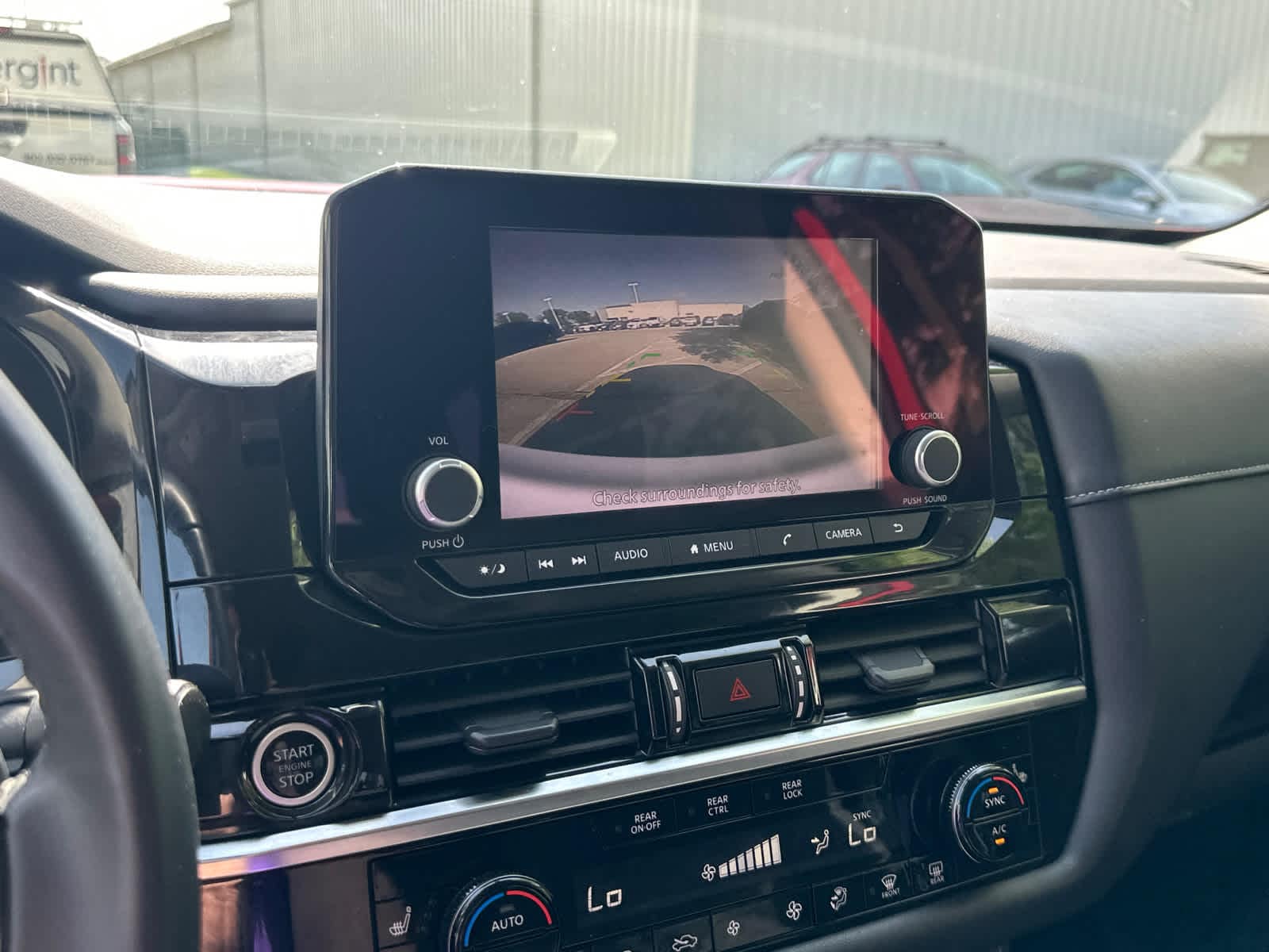 2022 Nissan Pathfinder SV 30