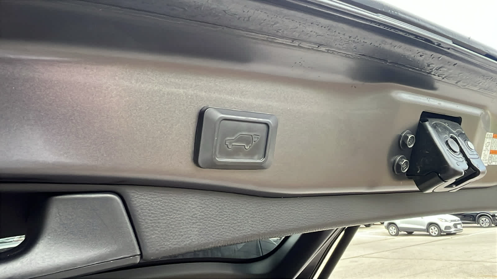 Thumbnail: 2019 Toyota RAV4 - 7